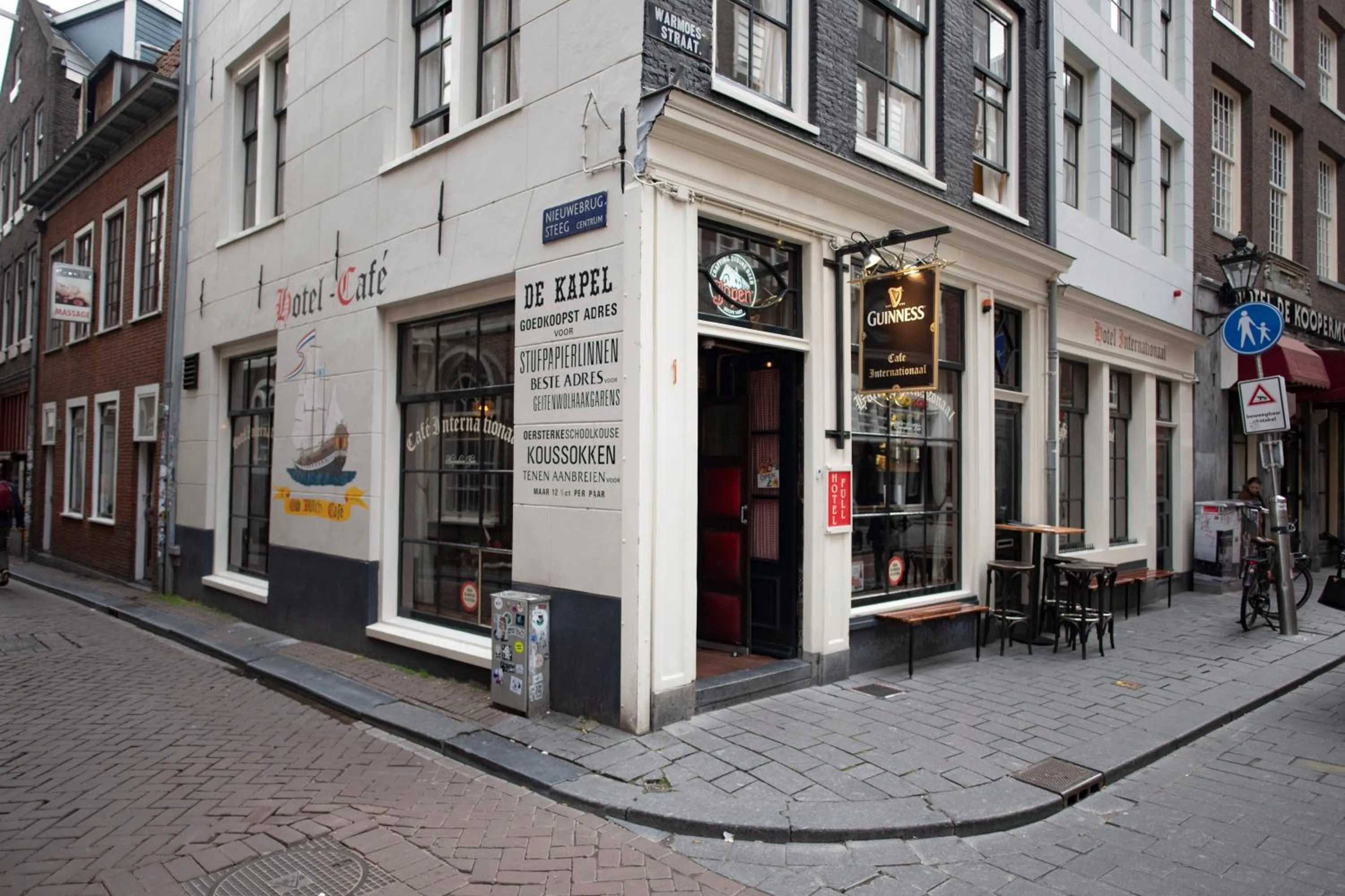 Facade/entrance in Hotel Internationaal