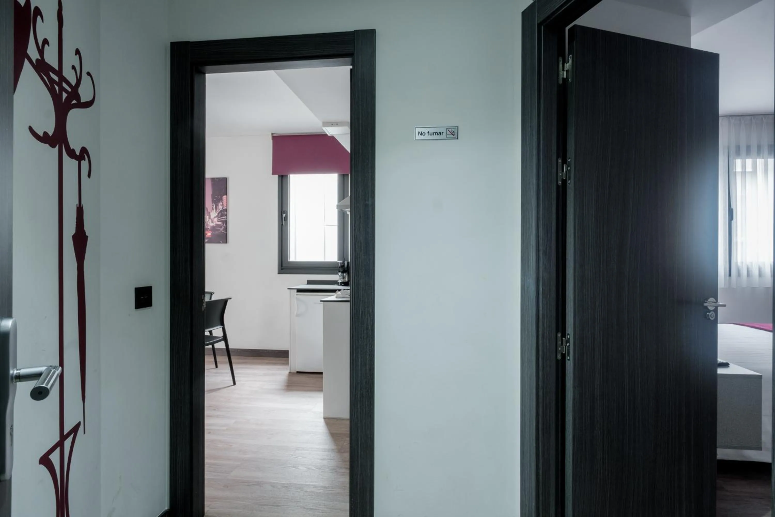 Photo of the whole room in Apartamentos Capua