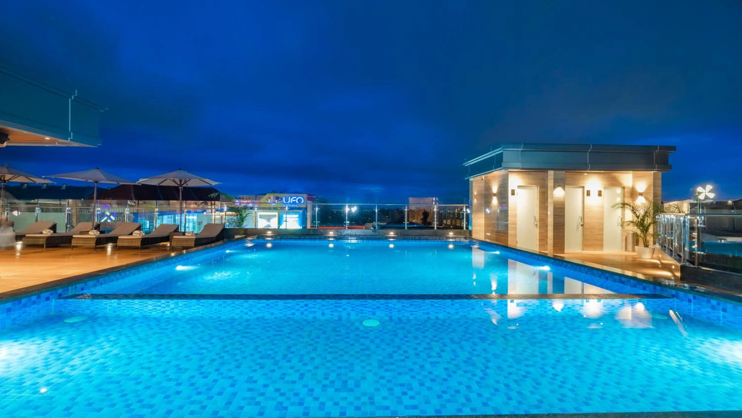 Swimming pool in City of Aventus Hotel - Denpasar