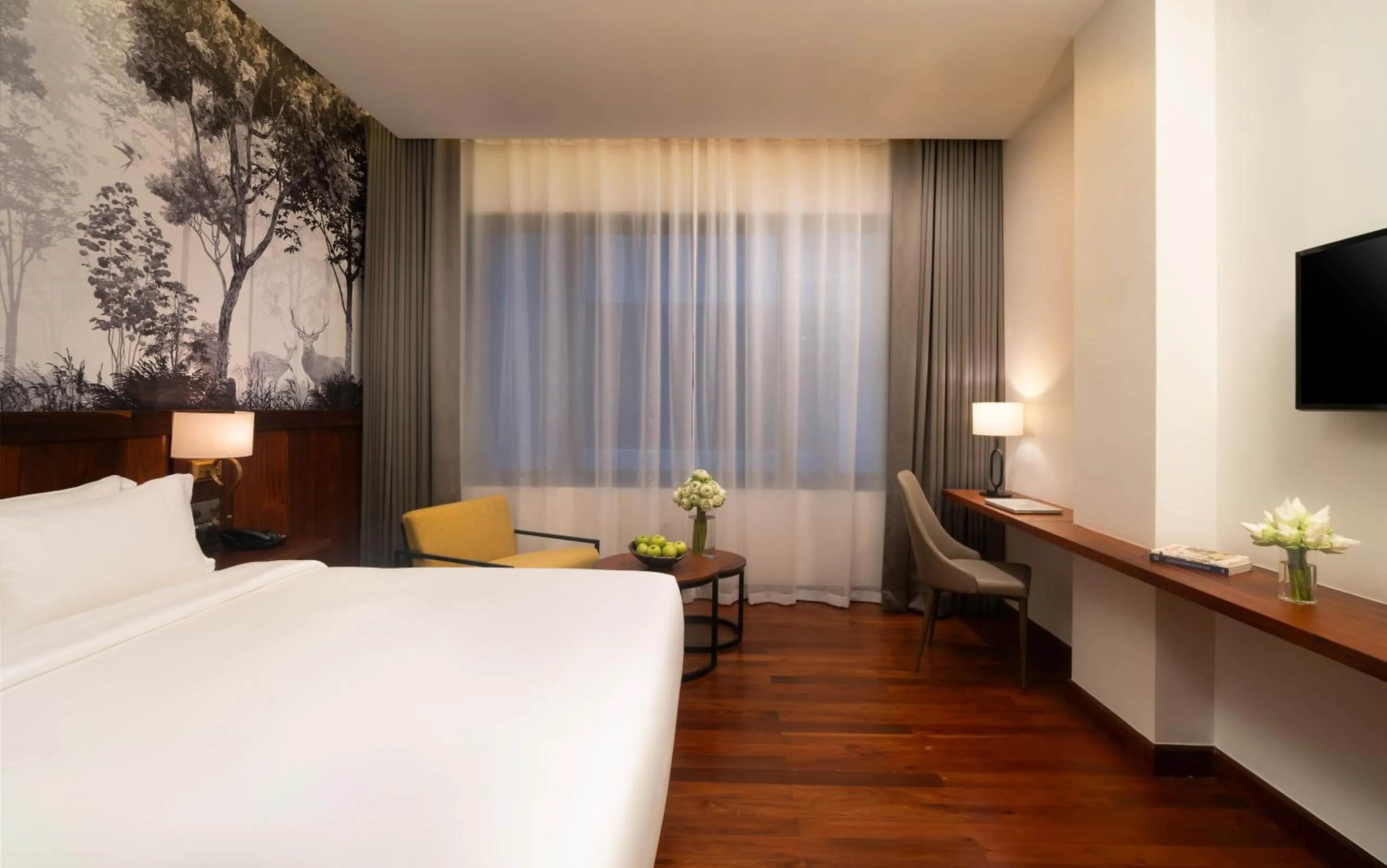 Bedroom, Bed in Koulen Central Hotel