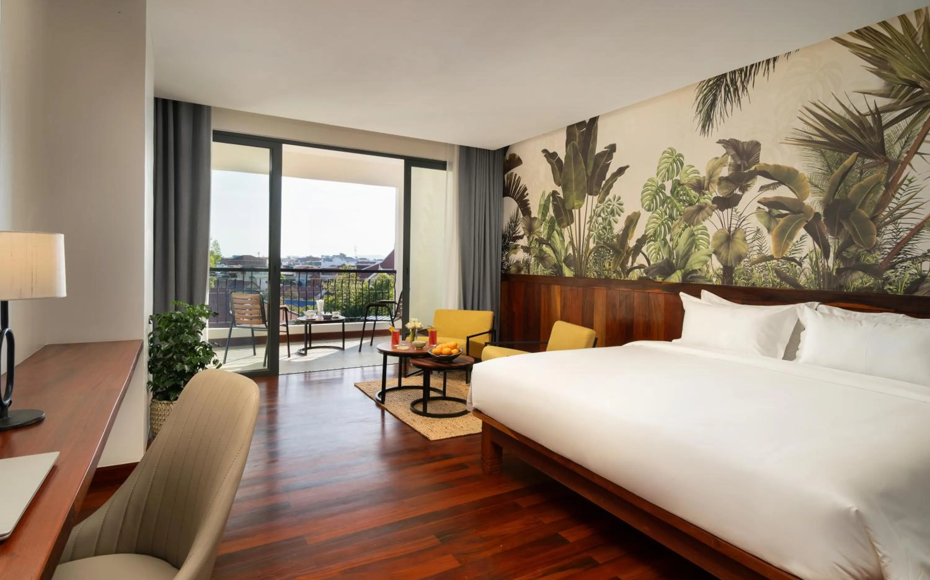 Bedroom, Bed in Koulen Central Hotel