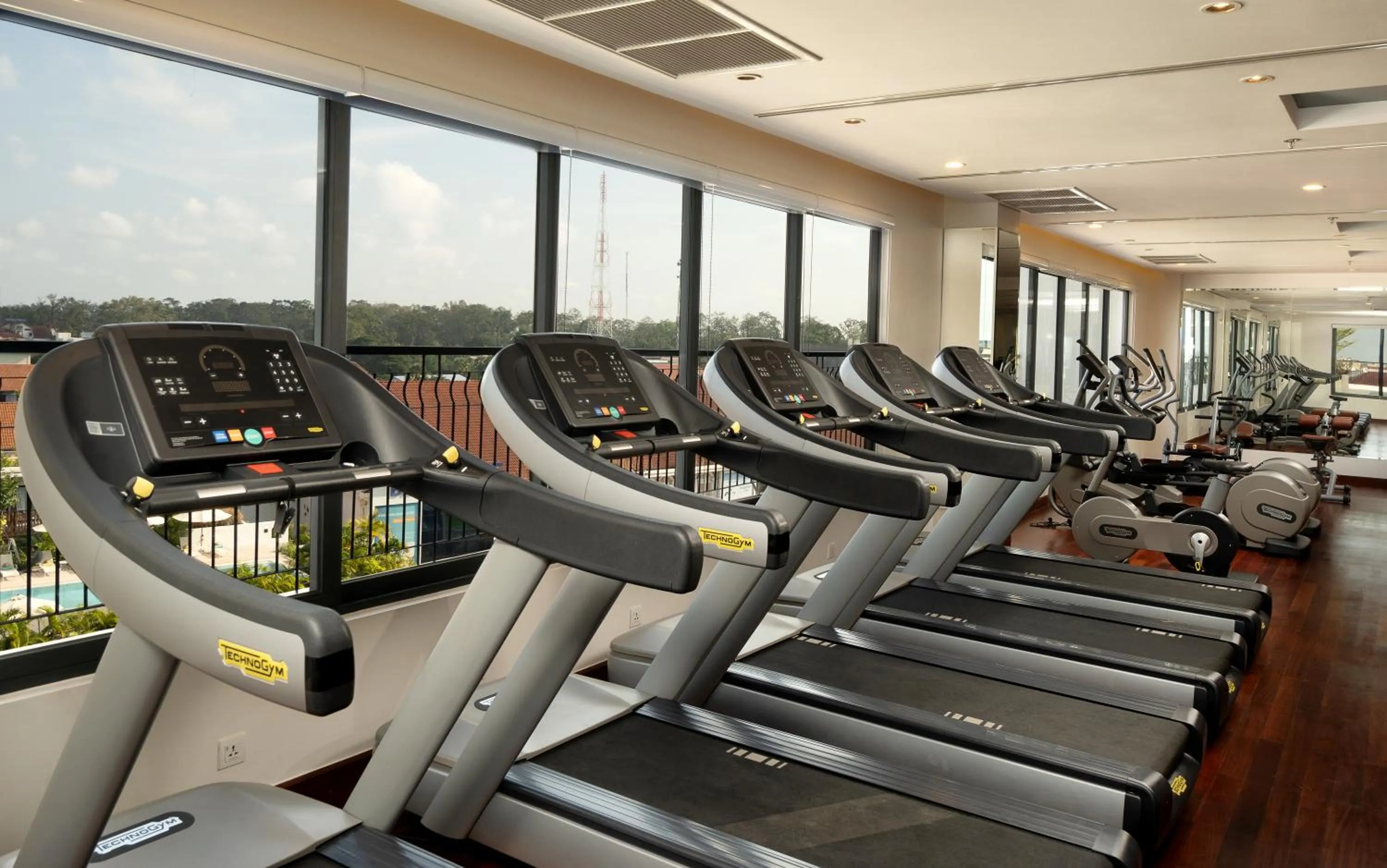 Fitness centre/facilities in Koulen Central Hotel
