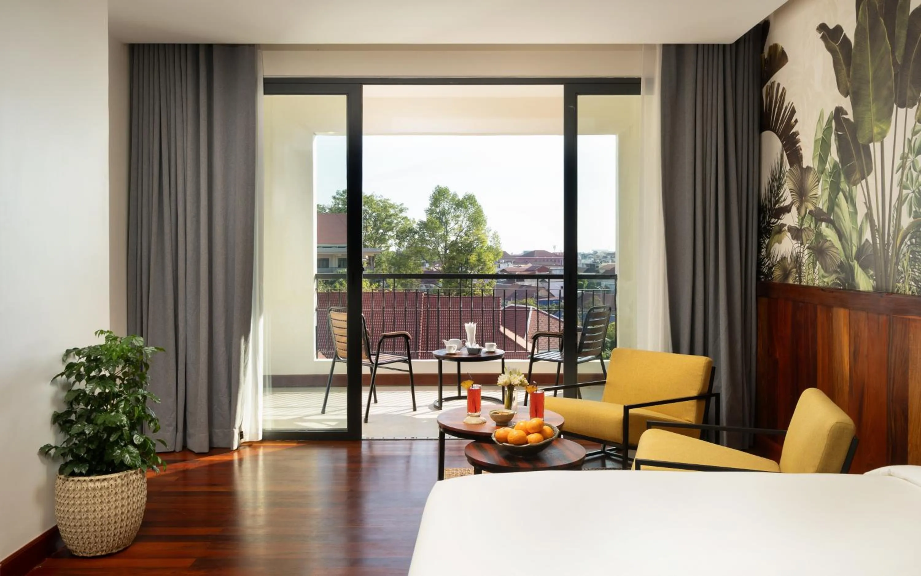 View (from property/room), Bed in Koulen Central Hotel