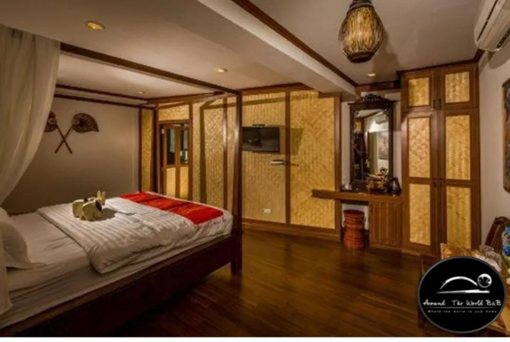 Bedroom, Bed in Around The World Bed and Breakfast