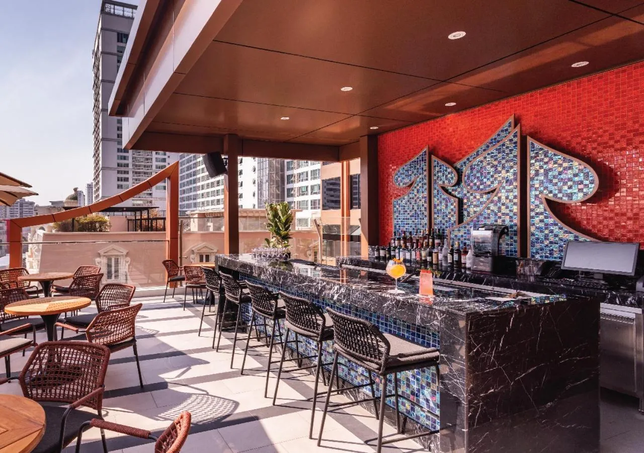 Lounge or bar in SAMALA Hotel Bangkok