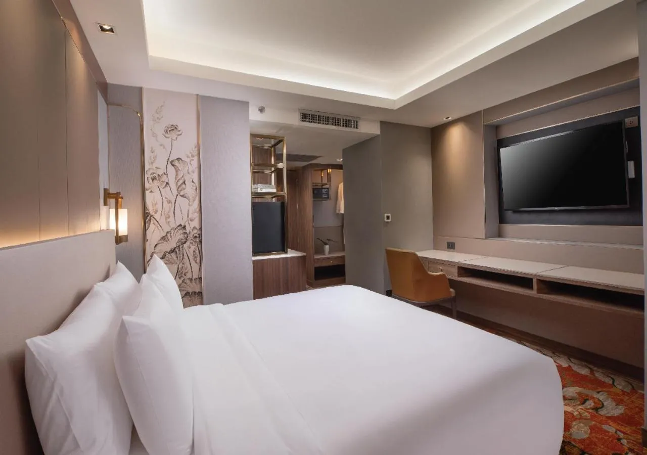 Bed in SAMALA Hotel Bangkok