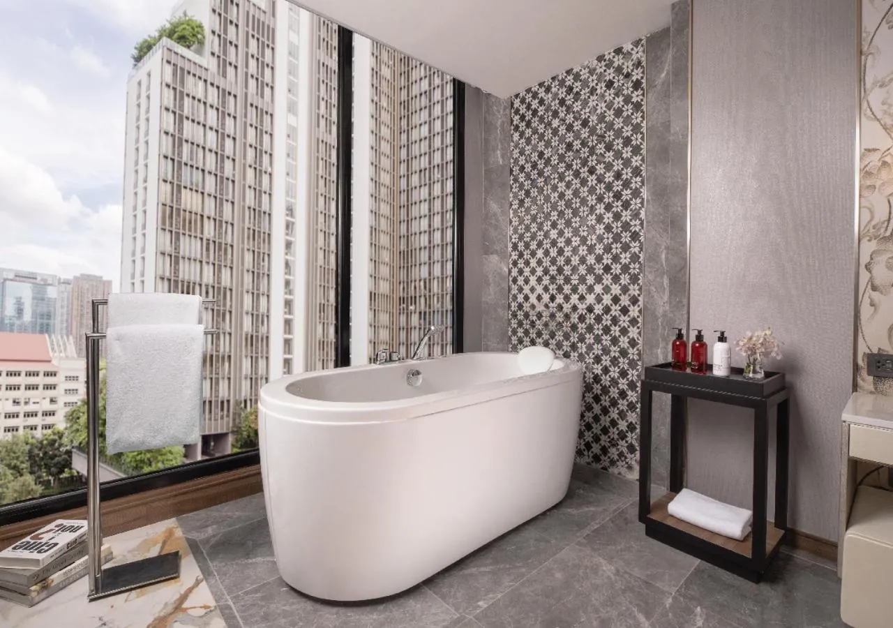 Bath in SAMALA Hotel Bangkok