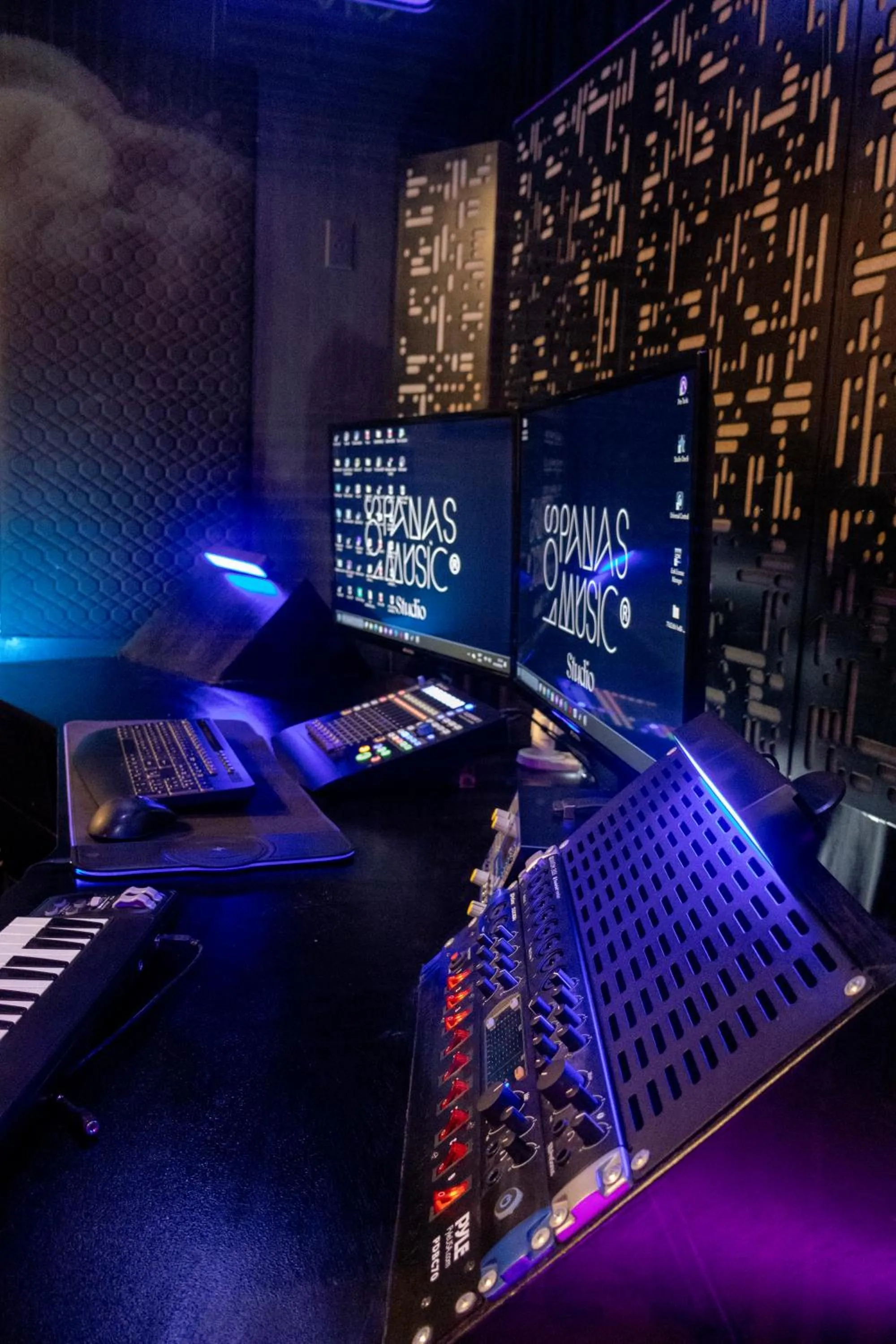 Entertainment in Ammare Hotel Boutique