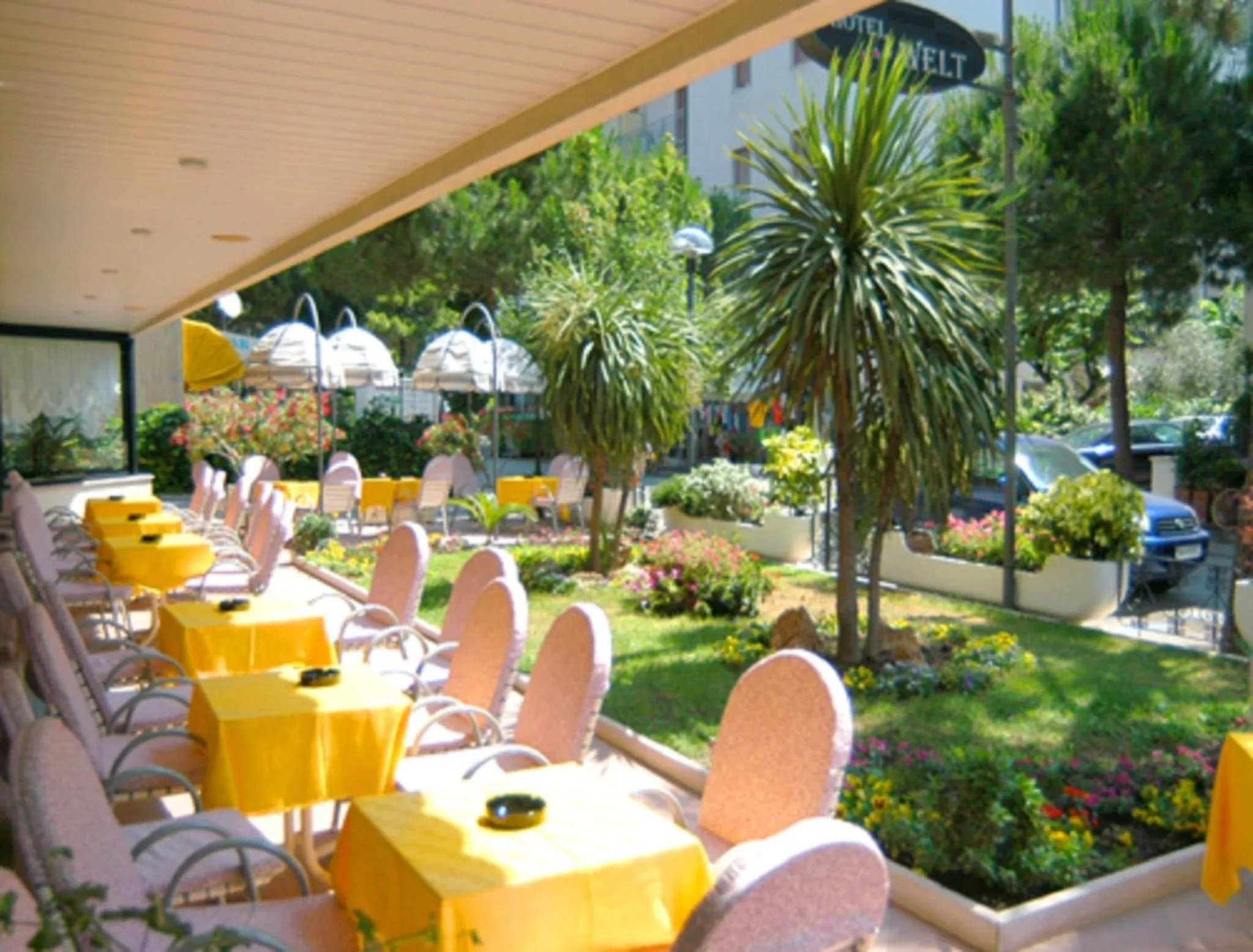 Restaurant/places to eat in Hotel Welt