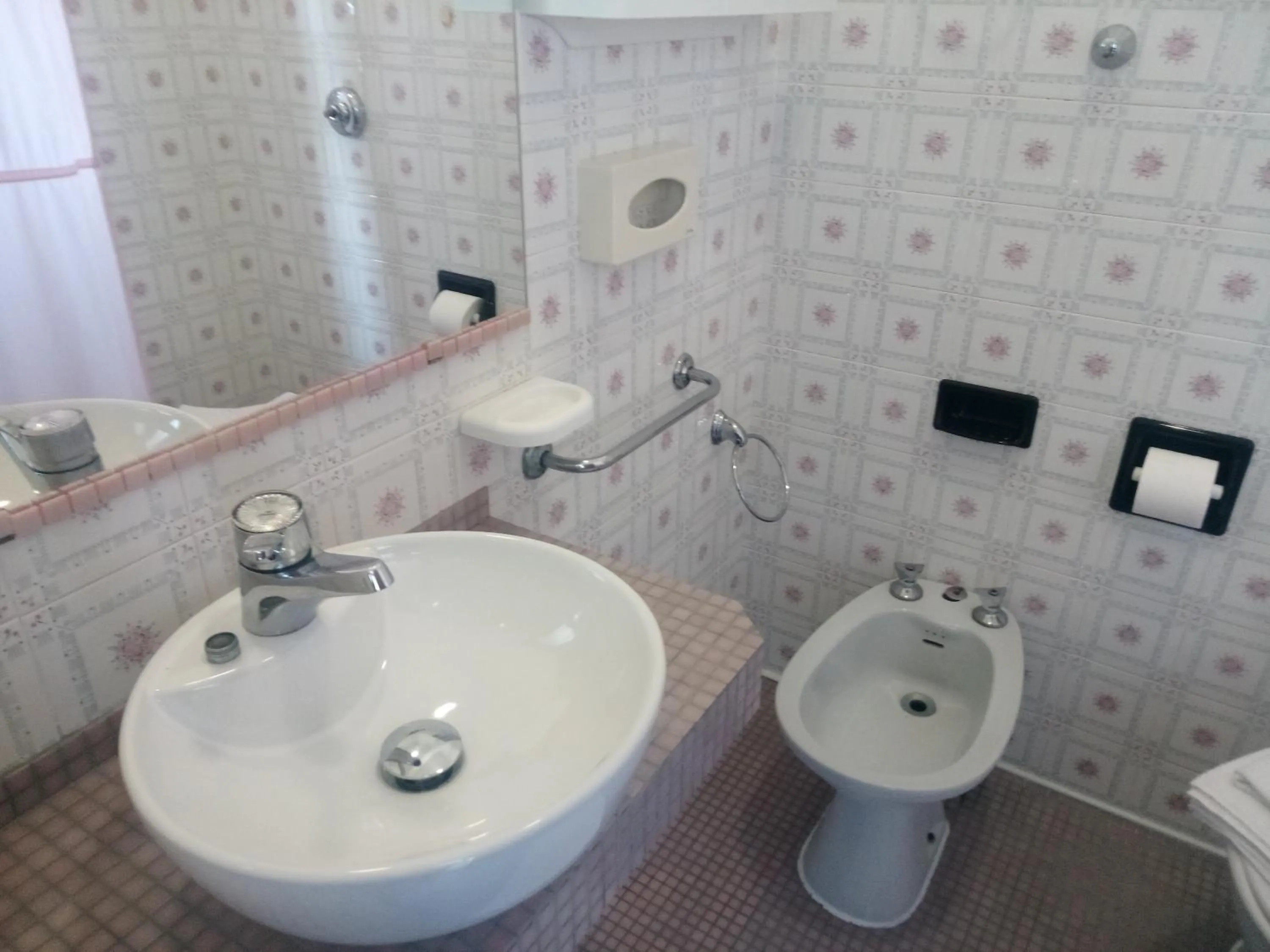 Toilet in Hotel Welt