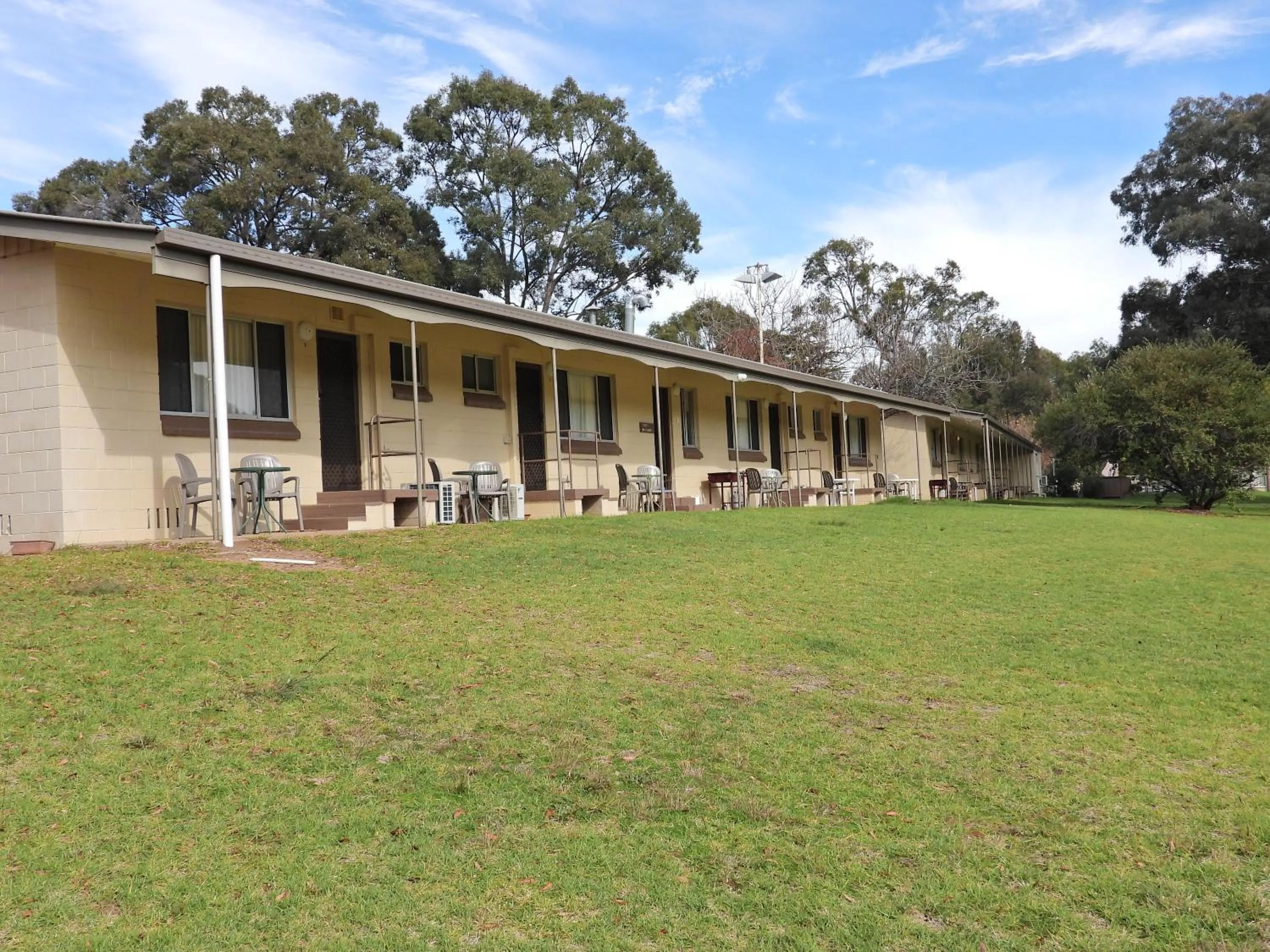Garden view in Warrumbungles Mountain Motel