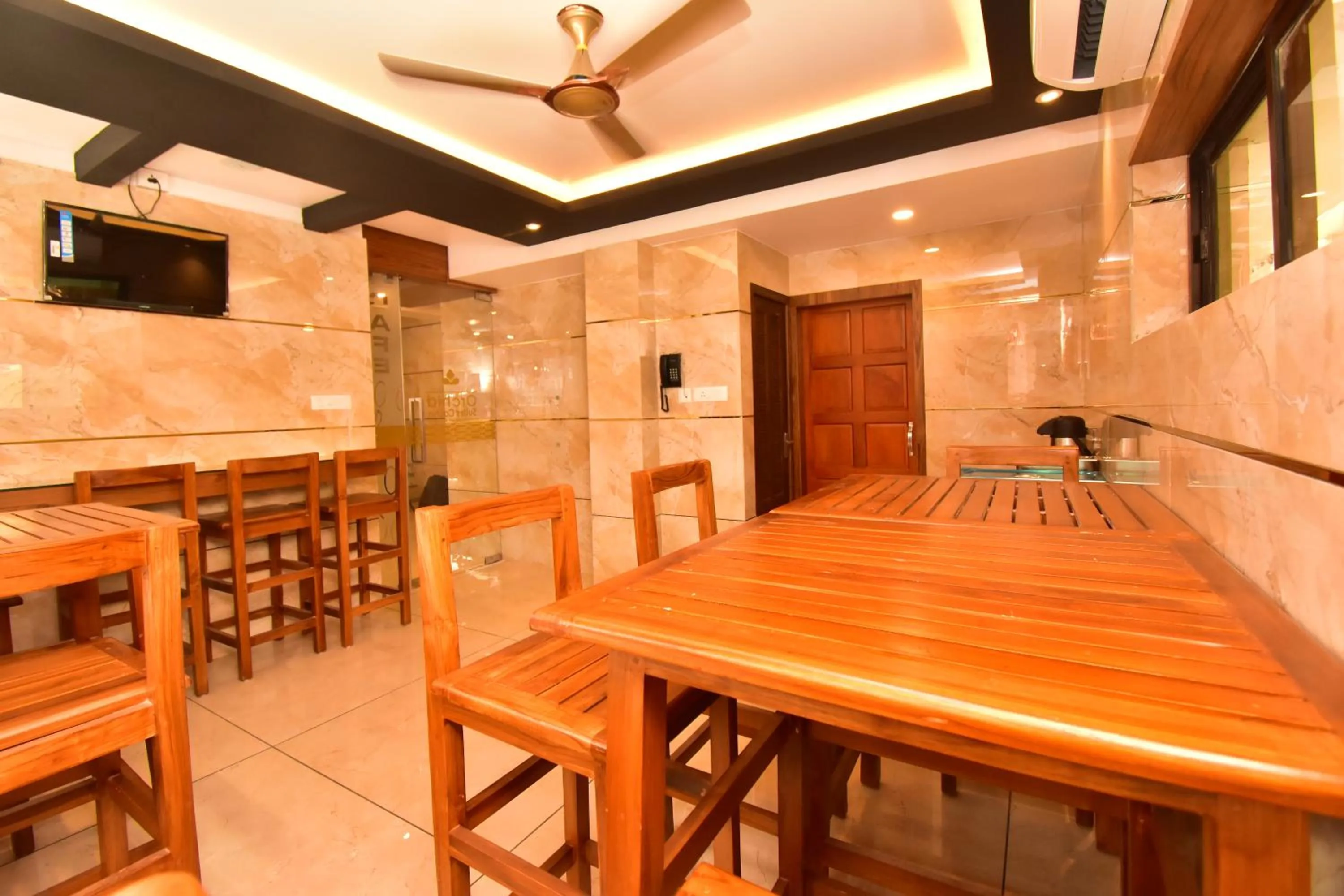 TV and multimedia in Hotel orchid suites Cochin