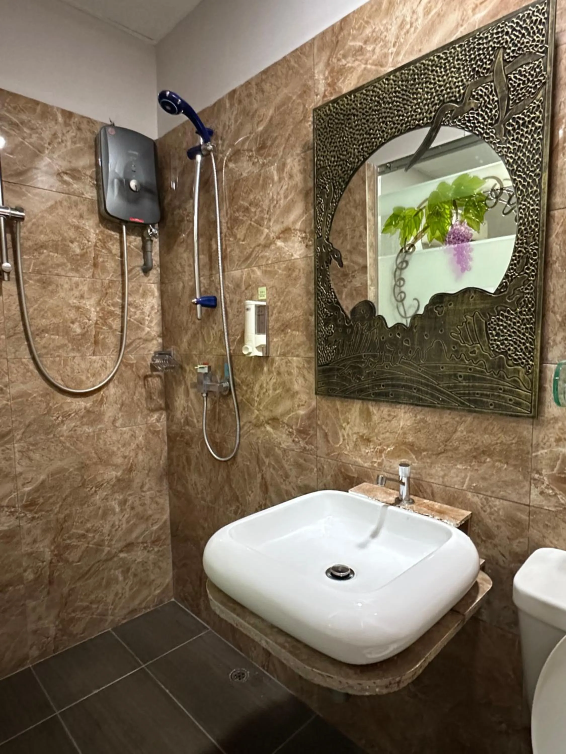 Bathroom in Dingdong Homes Hotel