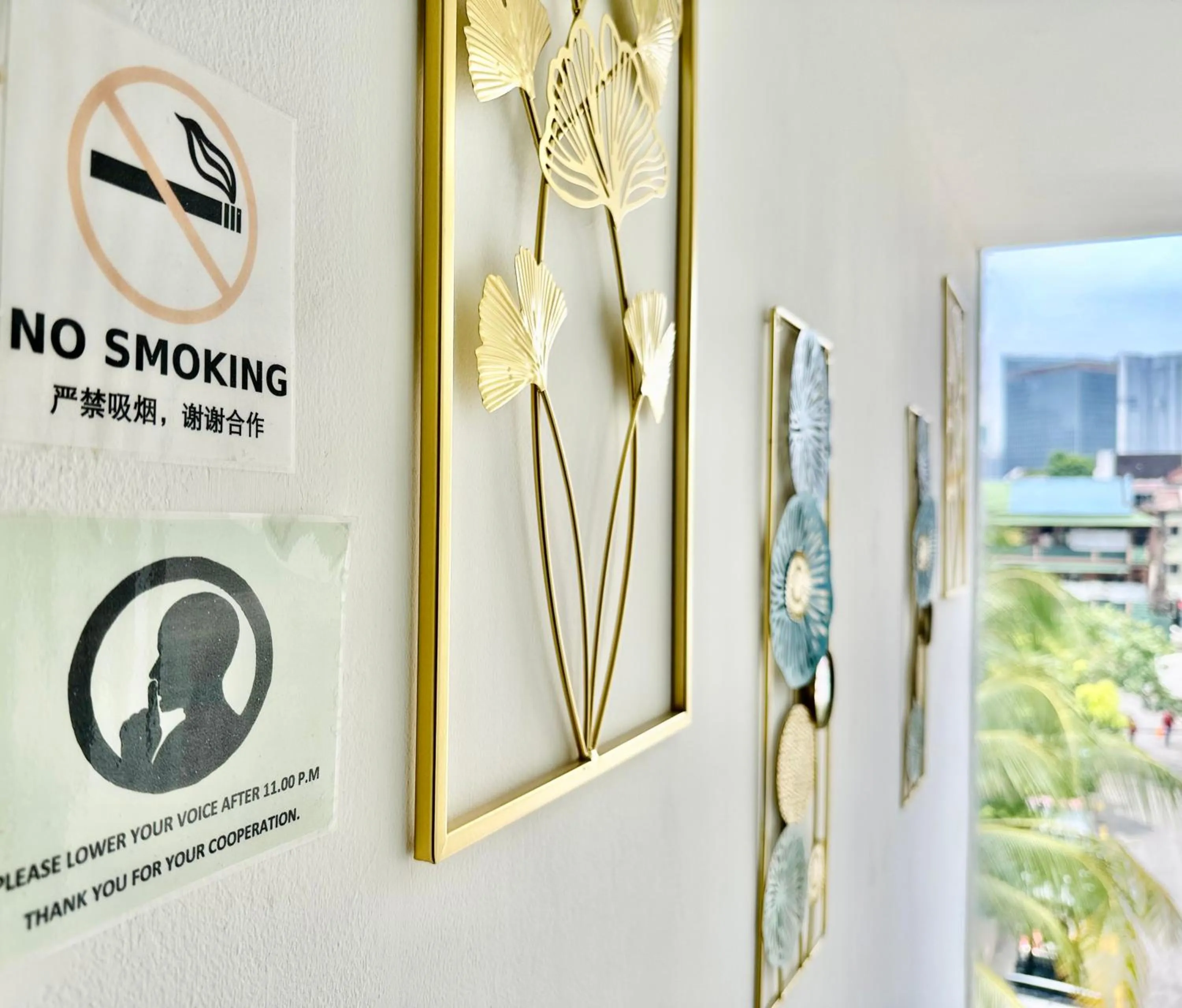 Property logo or sign in Dingdong Homes Hotel