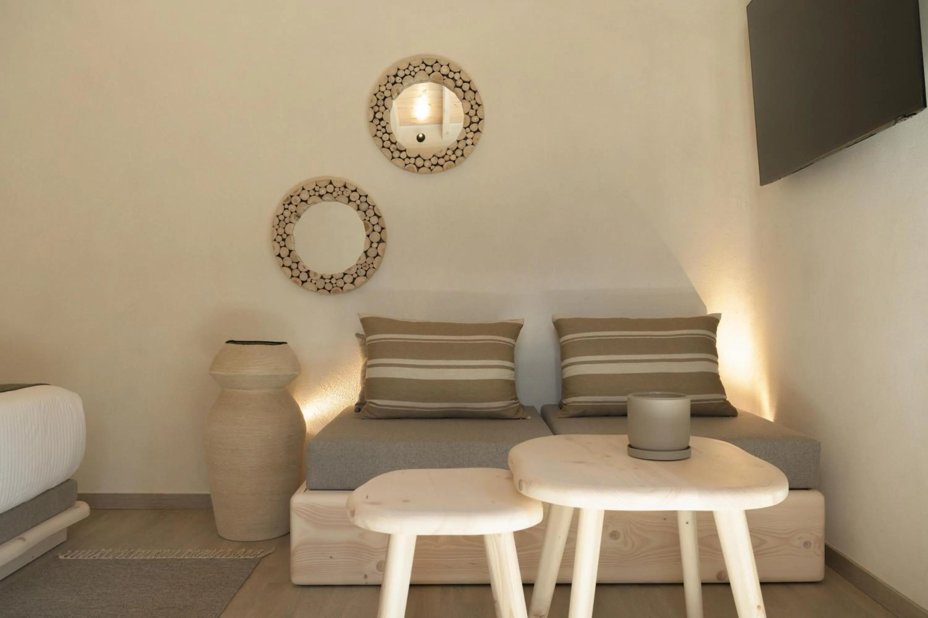 Photo of the whole room in Manili Boutique Suites & Villas