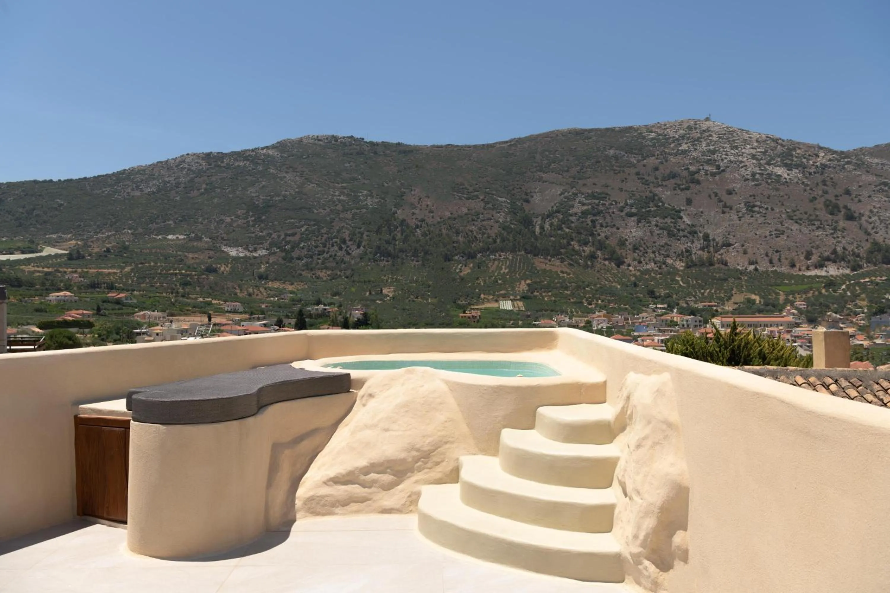 Photo of the whole room in Manili Boutique Suites & Villas