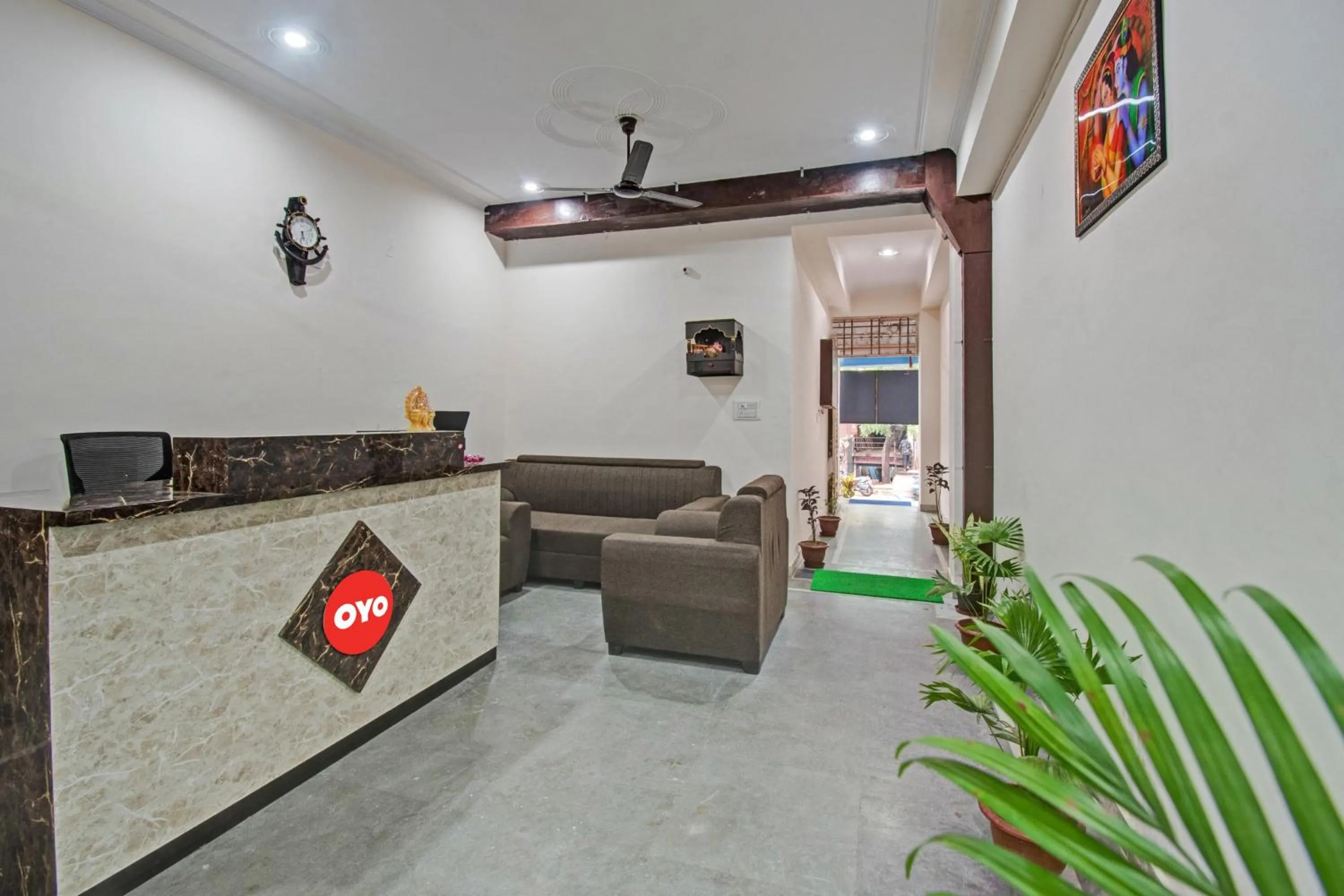 Lobby or reception in Hotel O Shree Shyam Palace