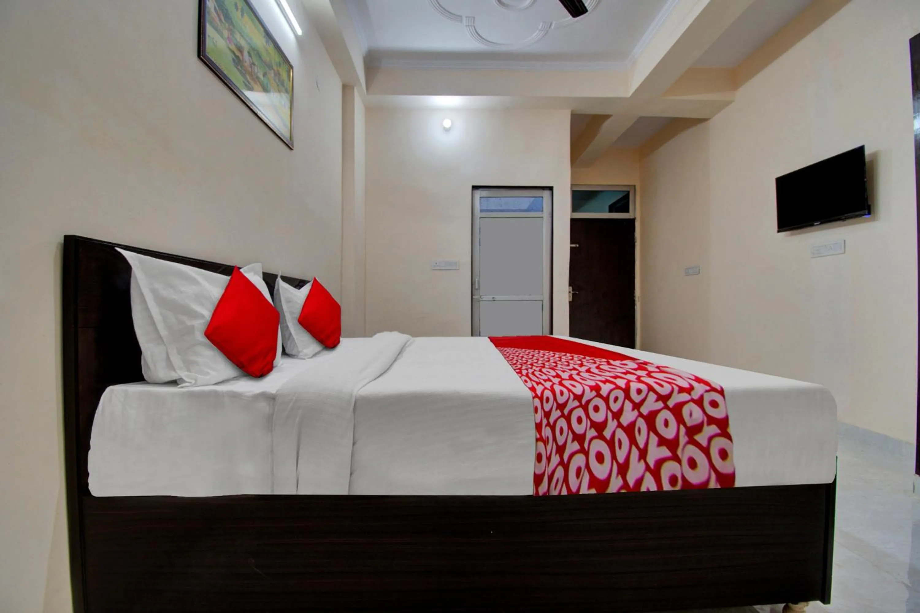 Bedroom, Bed in Hotel O Shree Shyam Palace