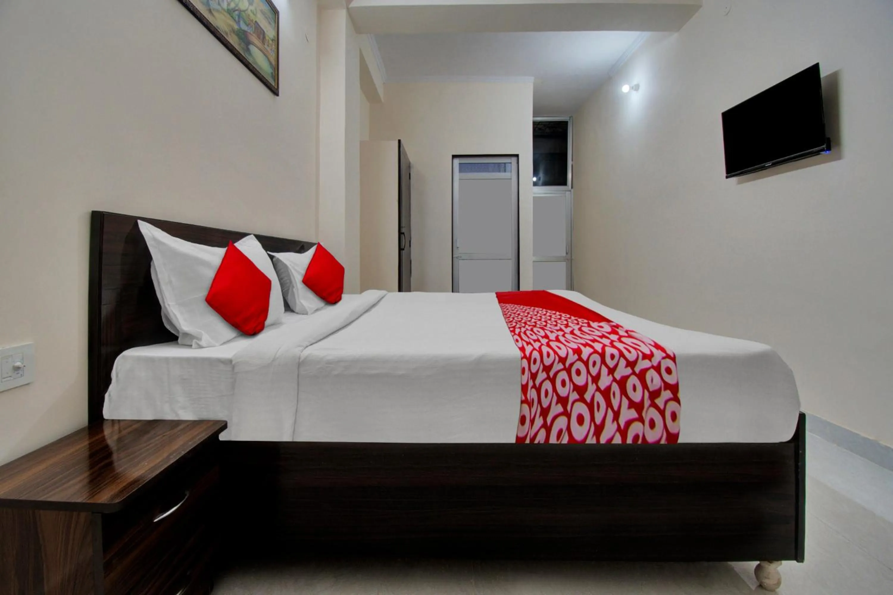 Bedroom, Bed in Hotel O Shree Shyam Palace
