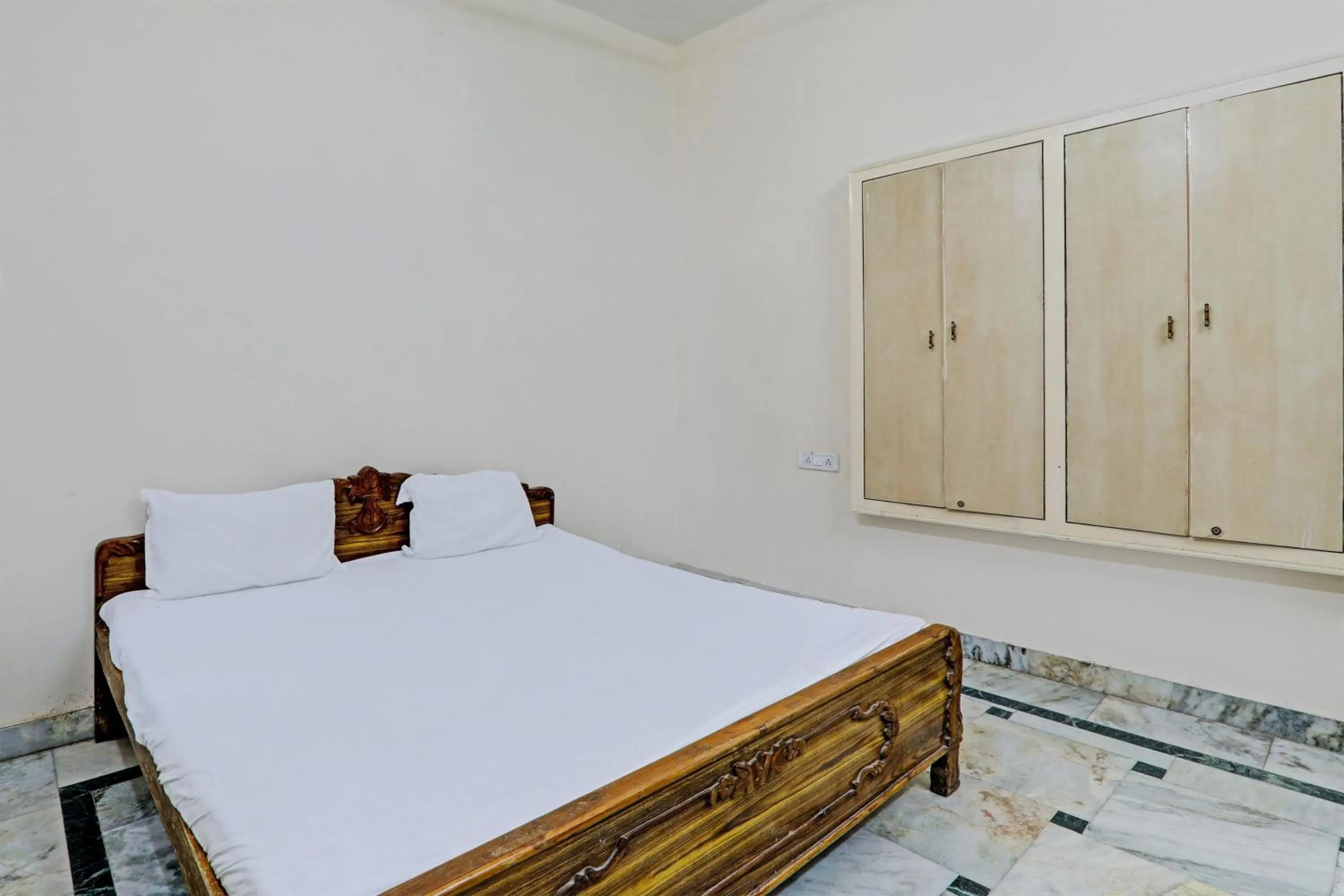 Bedroom in Hotel O PG ON GANGES