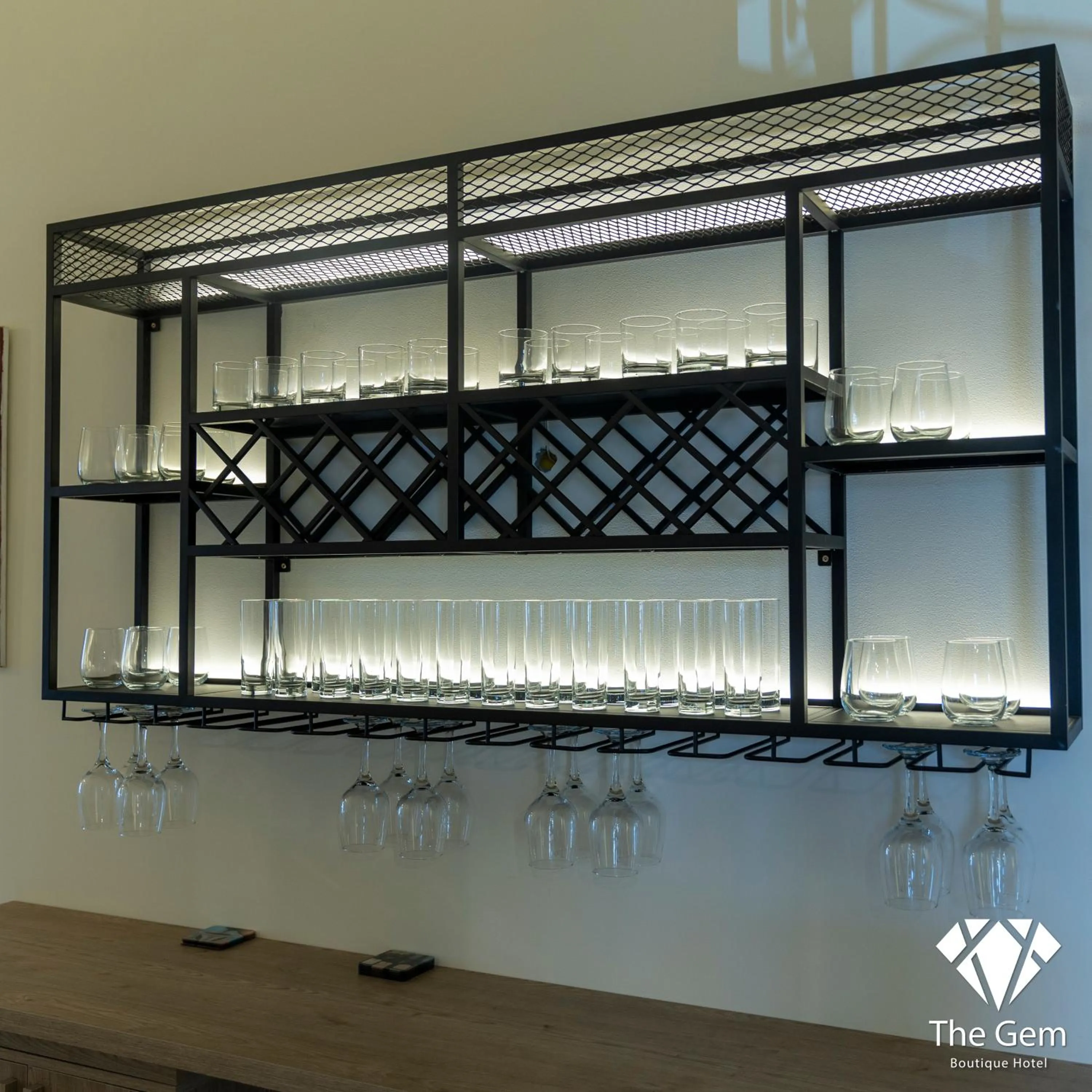 Lounge or bar in THE GEM BOUTIQUE HOTEL