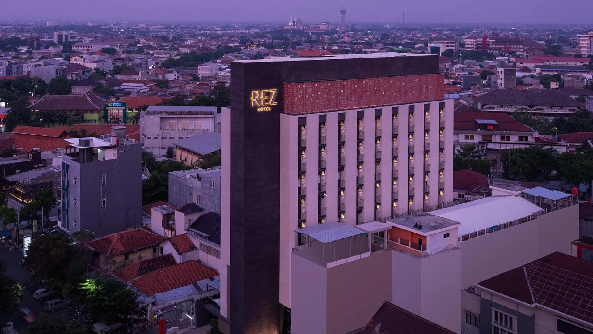 REZ Hotel Semarang