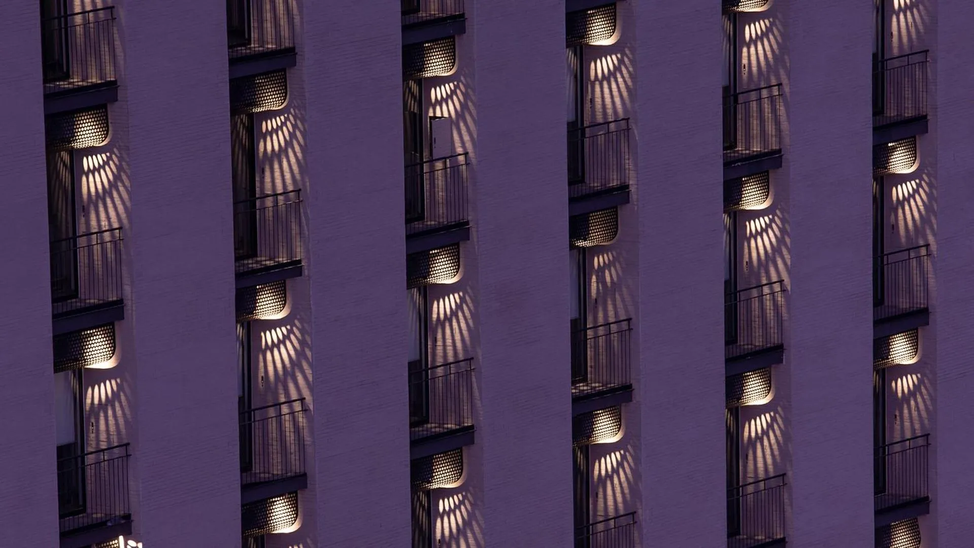 Property building in REZ Hotel Semarang