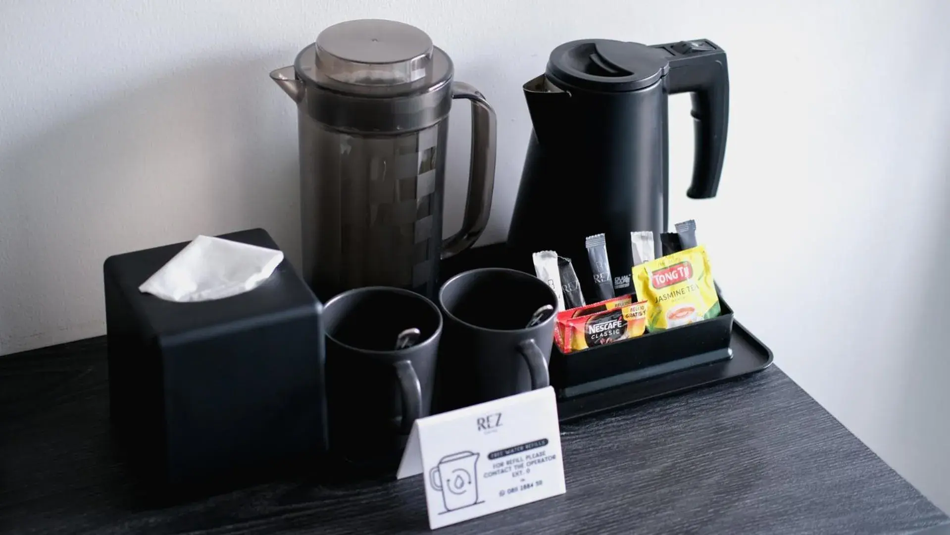 Superior Double or Twin Room in REZ Hotel Semarang Superior Double or Twin Room in REZ Hotel Semarang