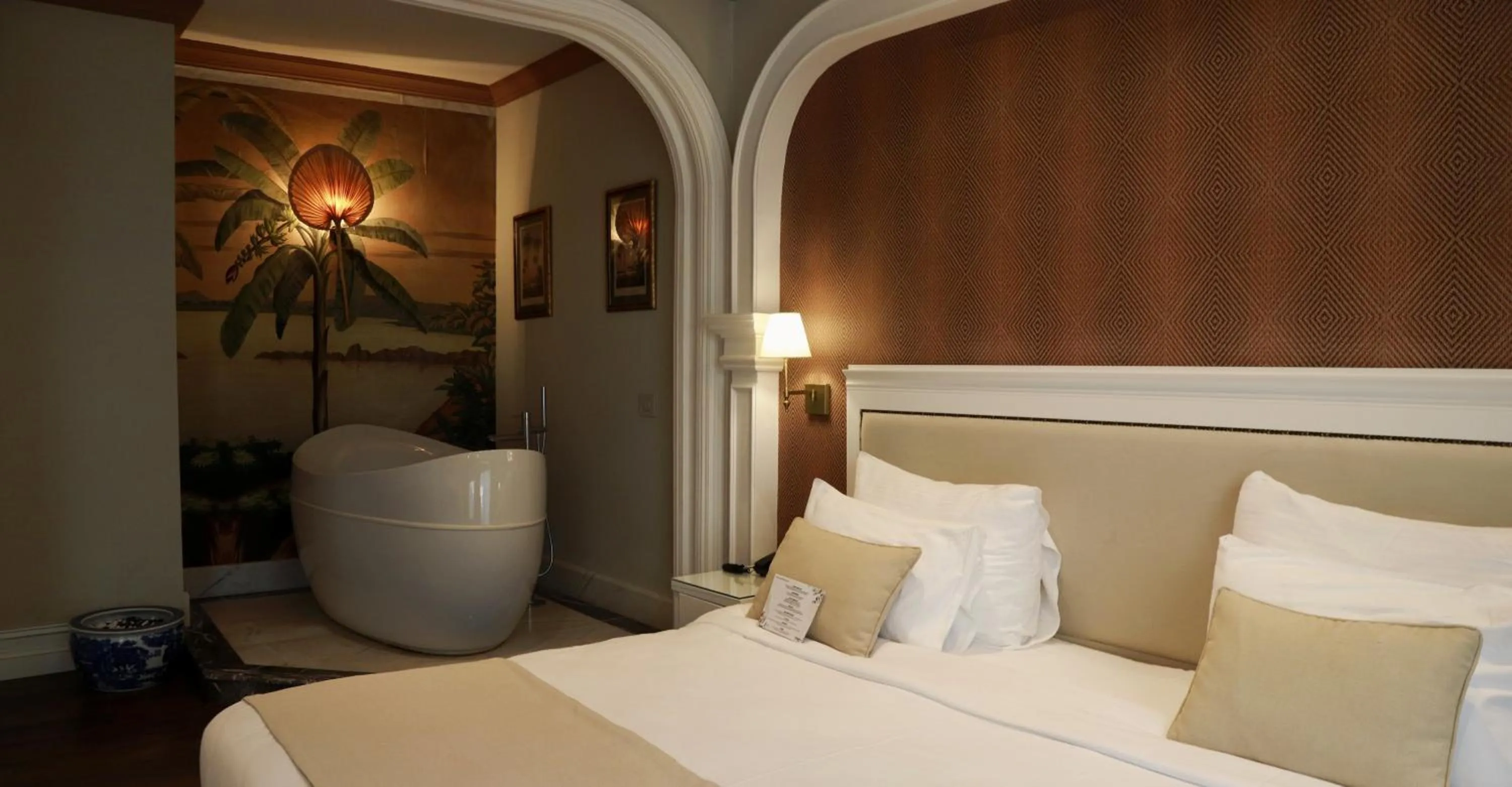 Bed in DBD Hotel Bayraklı