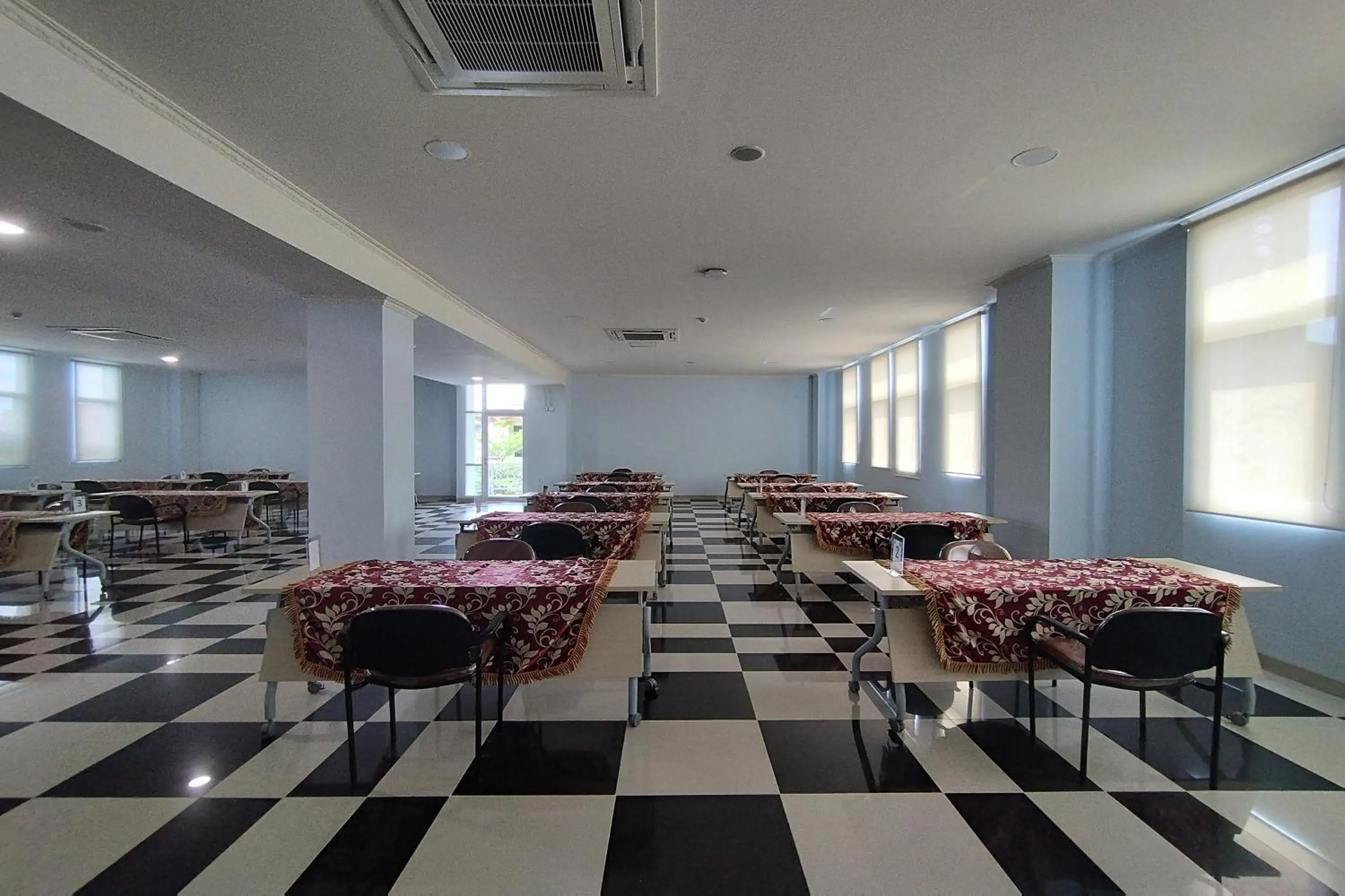 Meeting/conference room in Hotel Sutha Inn Syariah