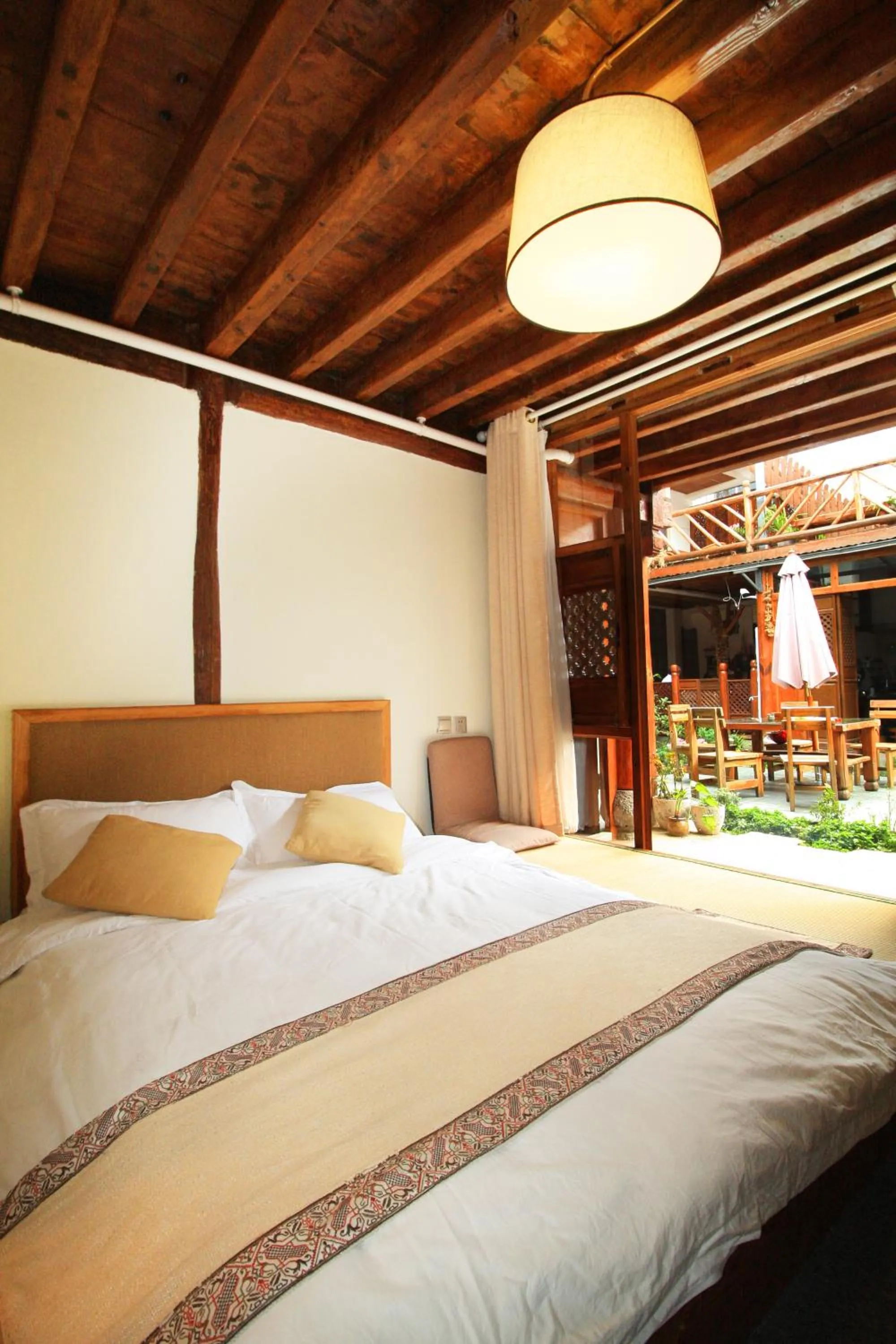 bunk bed, Bed in Cabin 7 Inn