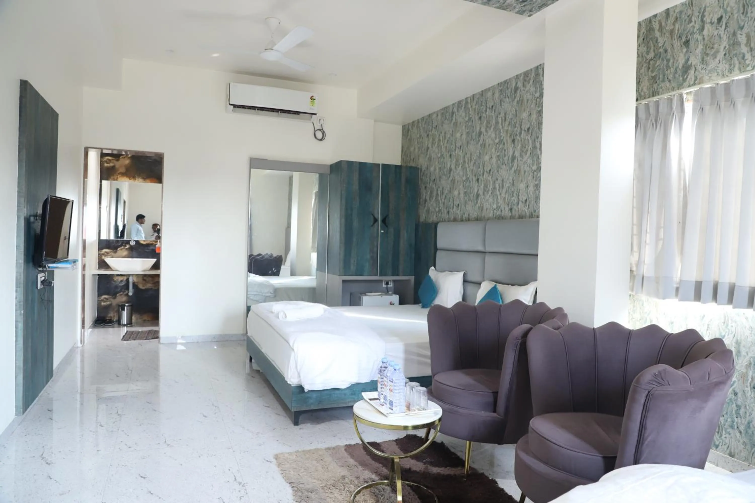 Bed in Dnyanprabha Executive