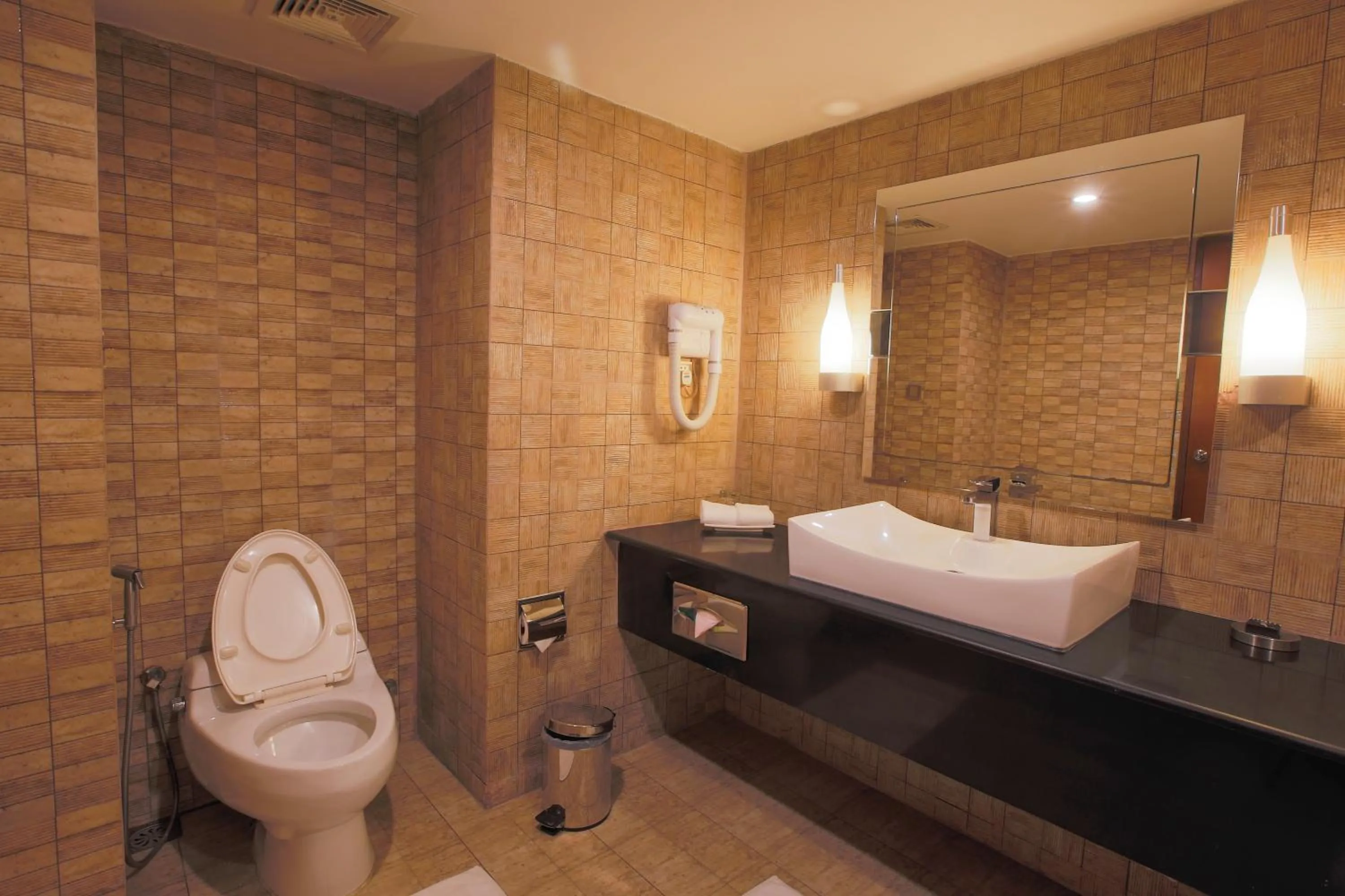 Bathroom in Long Beach Hotel