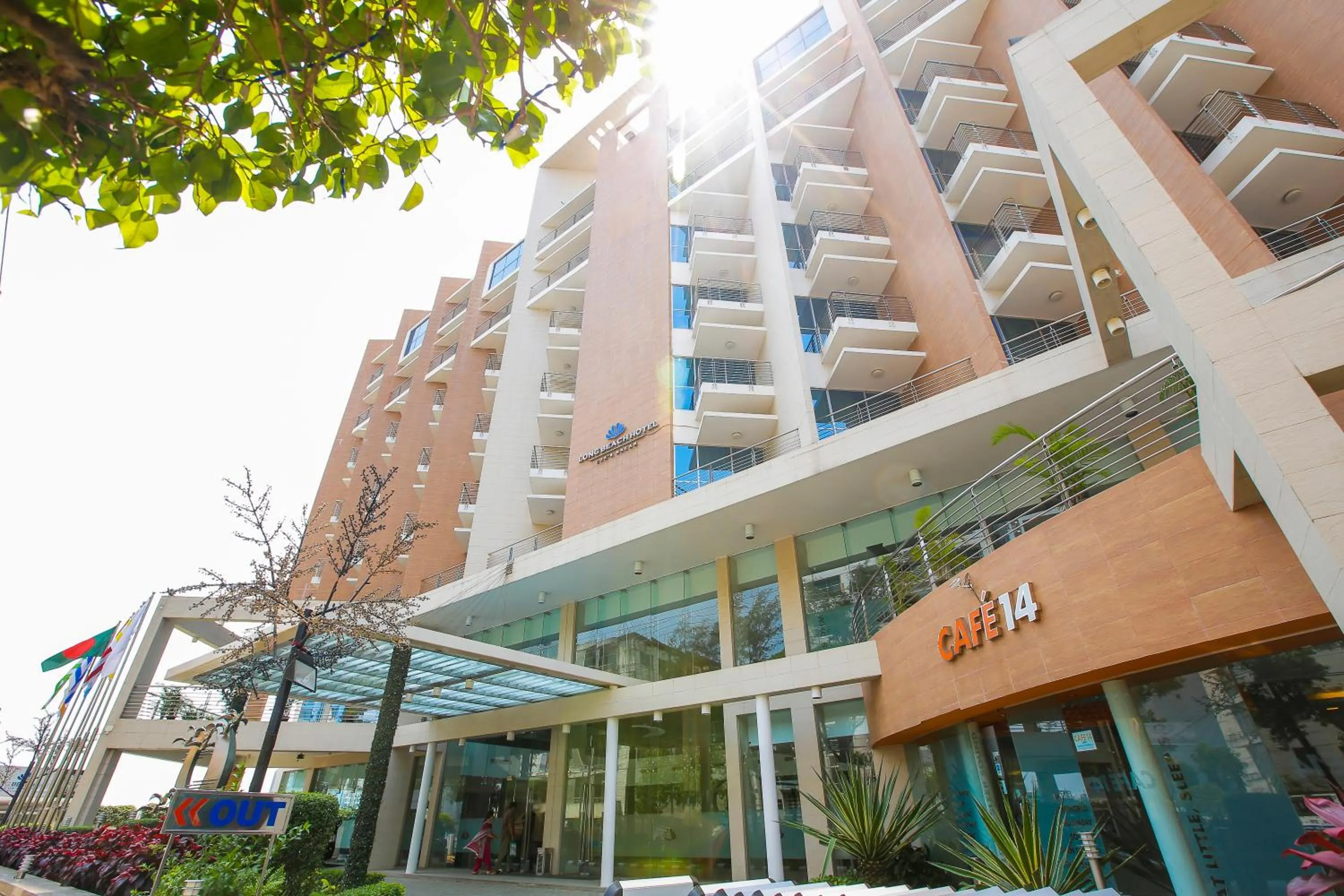 Property building in Long Beach Hotel