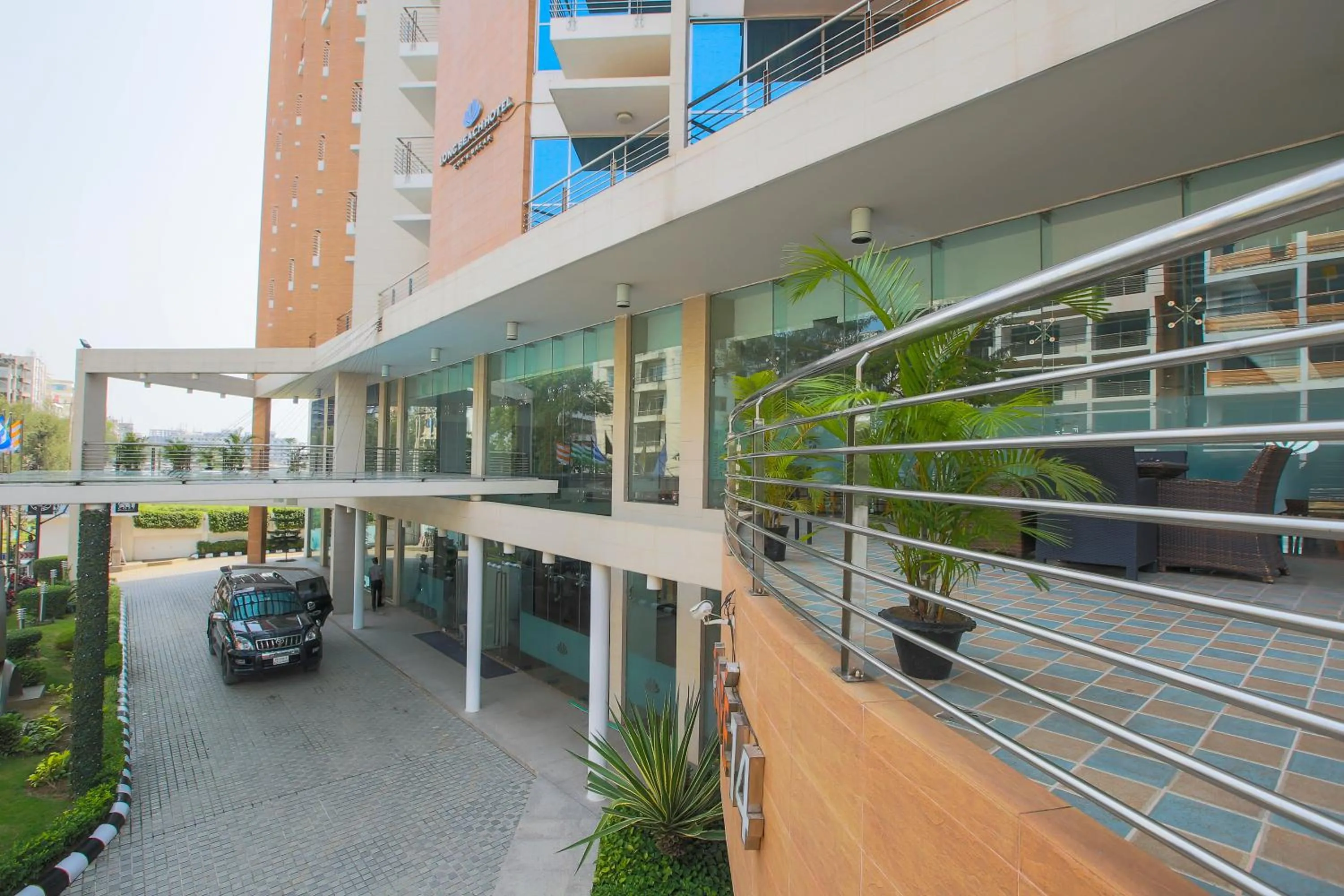 Property building in Long Beach Hotel