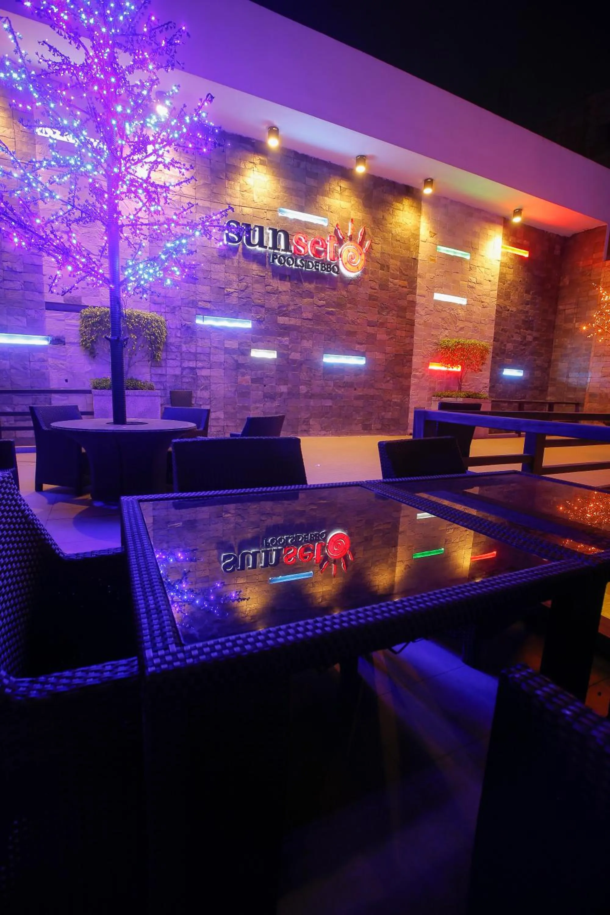 Sunset in Long Beach Hotel