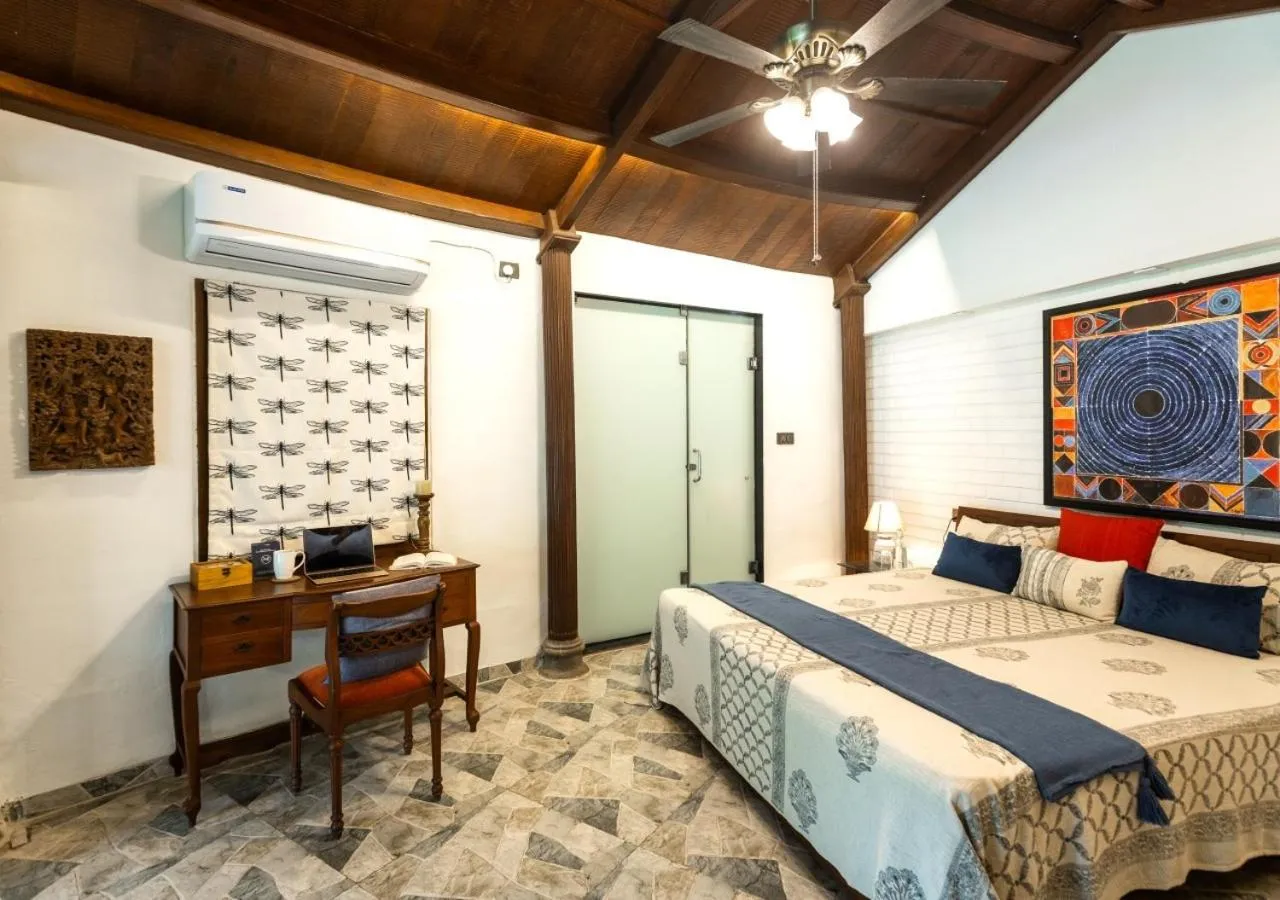 Bed in LohonoStays Villa Lani