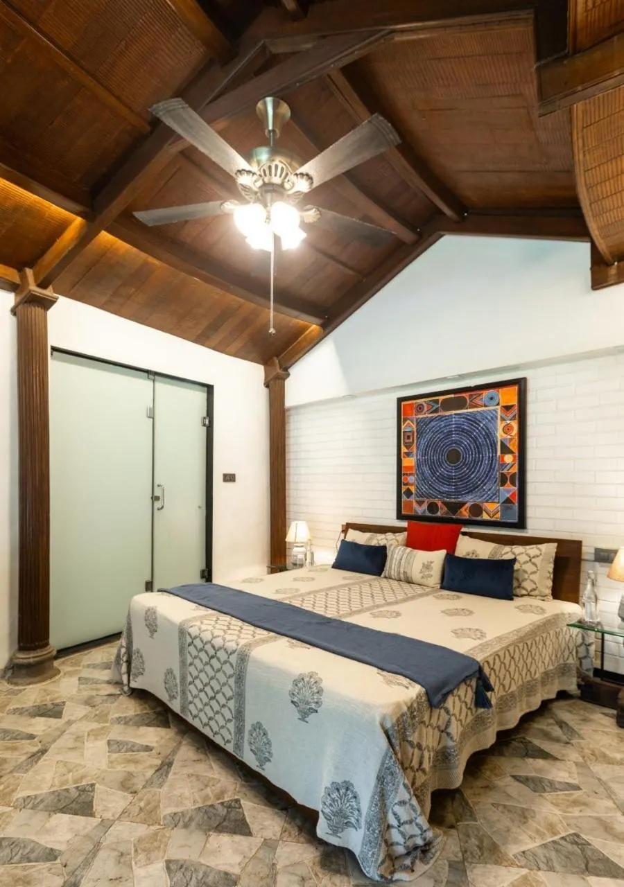 Bed in LohonoStays Villa Lani