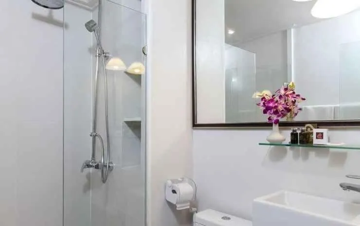 Shower in THE TOP PATONG RESORT.