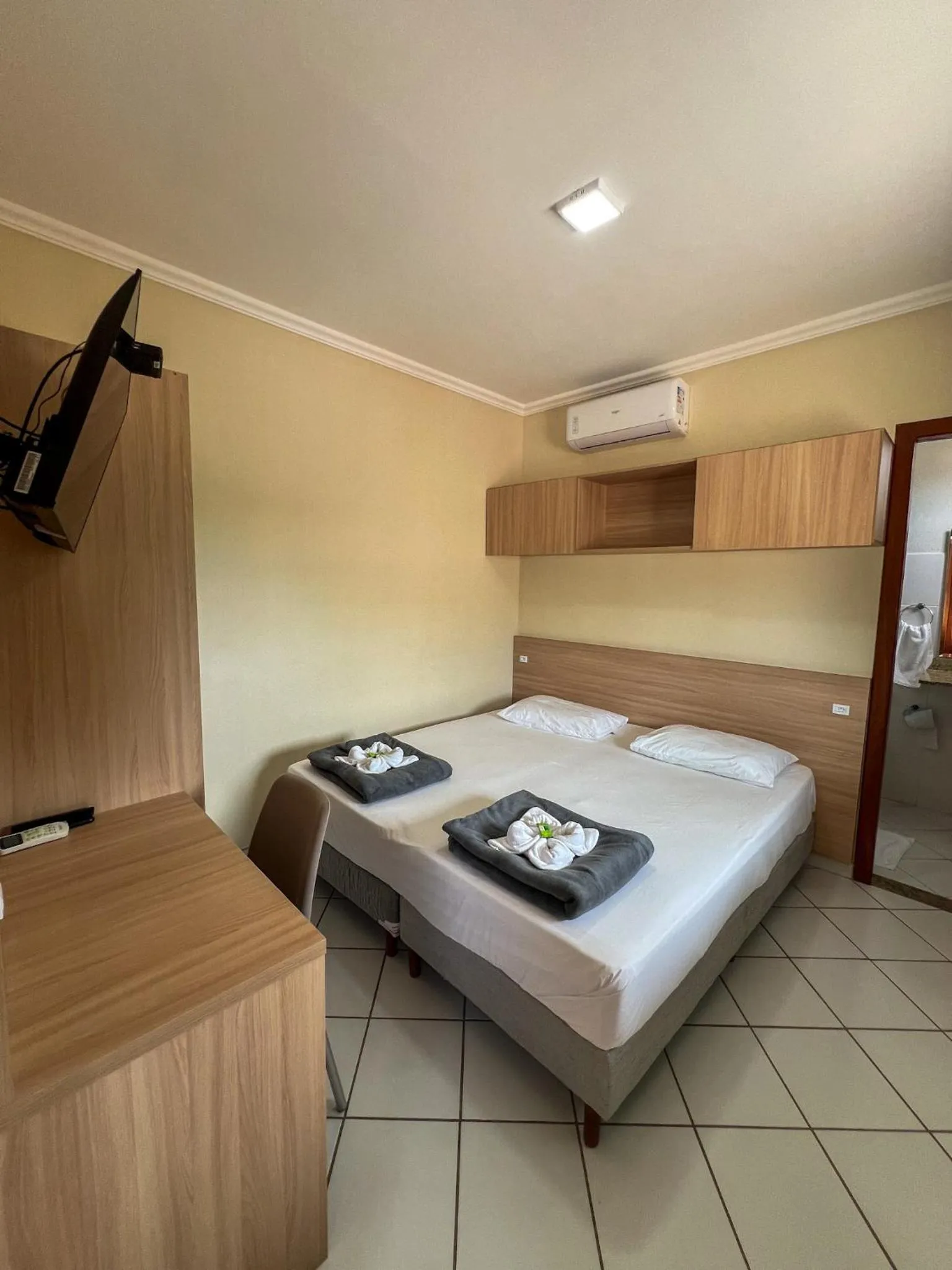 TV and multimedia, Bed in Buriti Hotel Aracruz