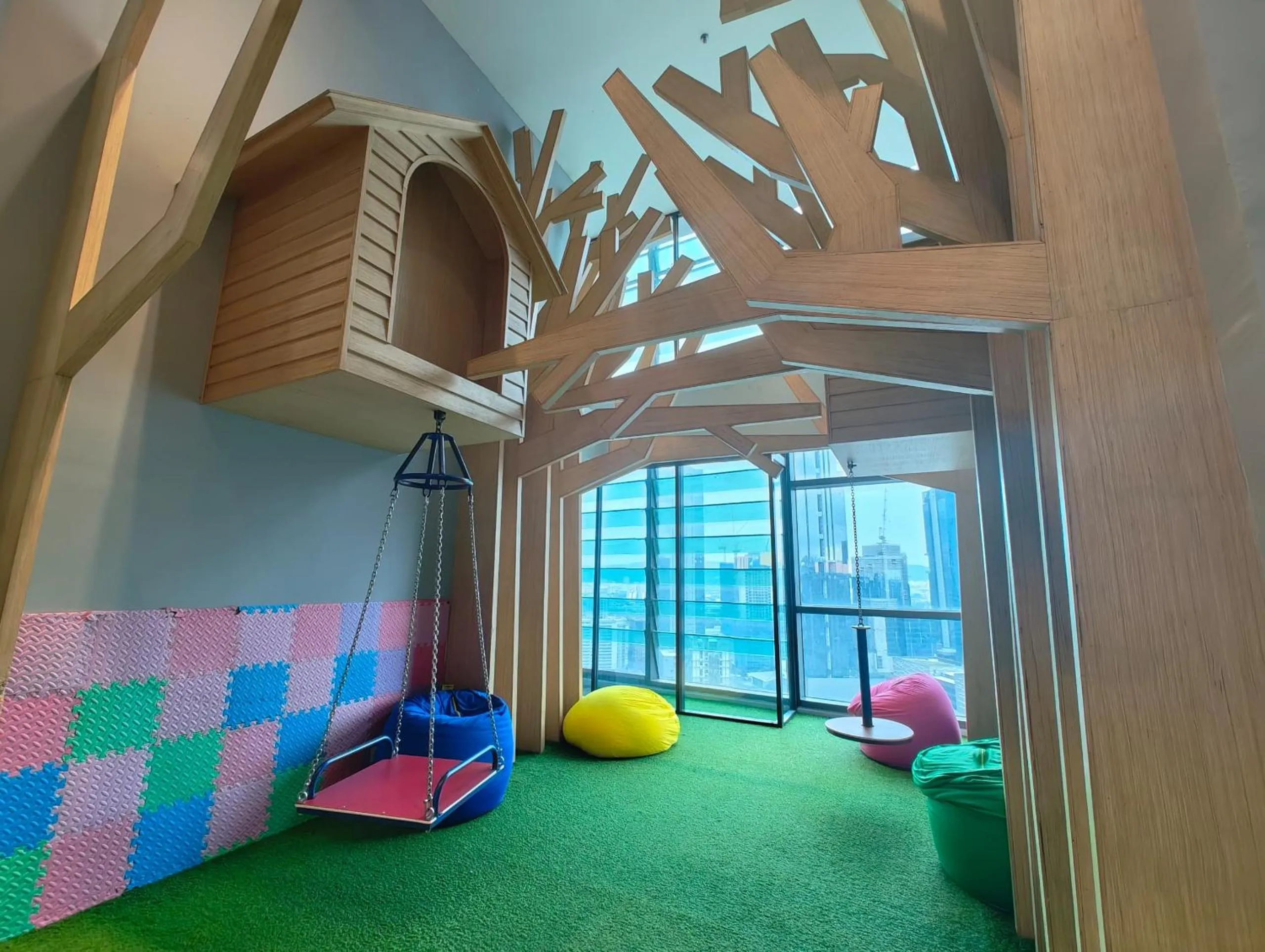 Children play ground in Tribeca Serviced Hotel by Millennium
