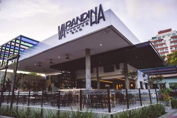 Restaurant/places to eat in Ponta Negra Flat