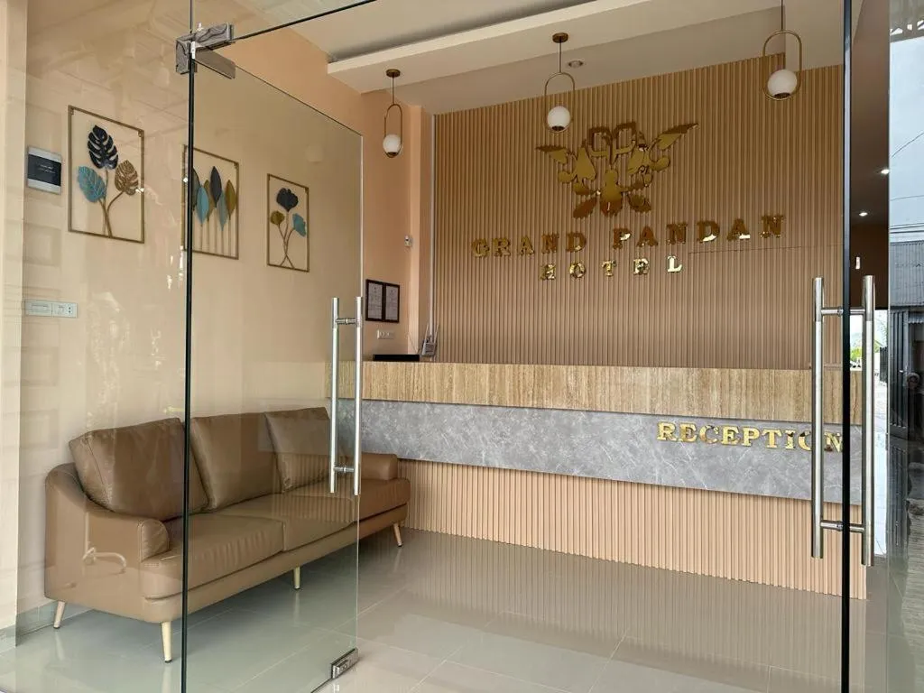 Text overlay in GRAND PANDAN HOTEL