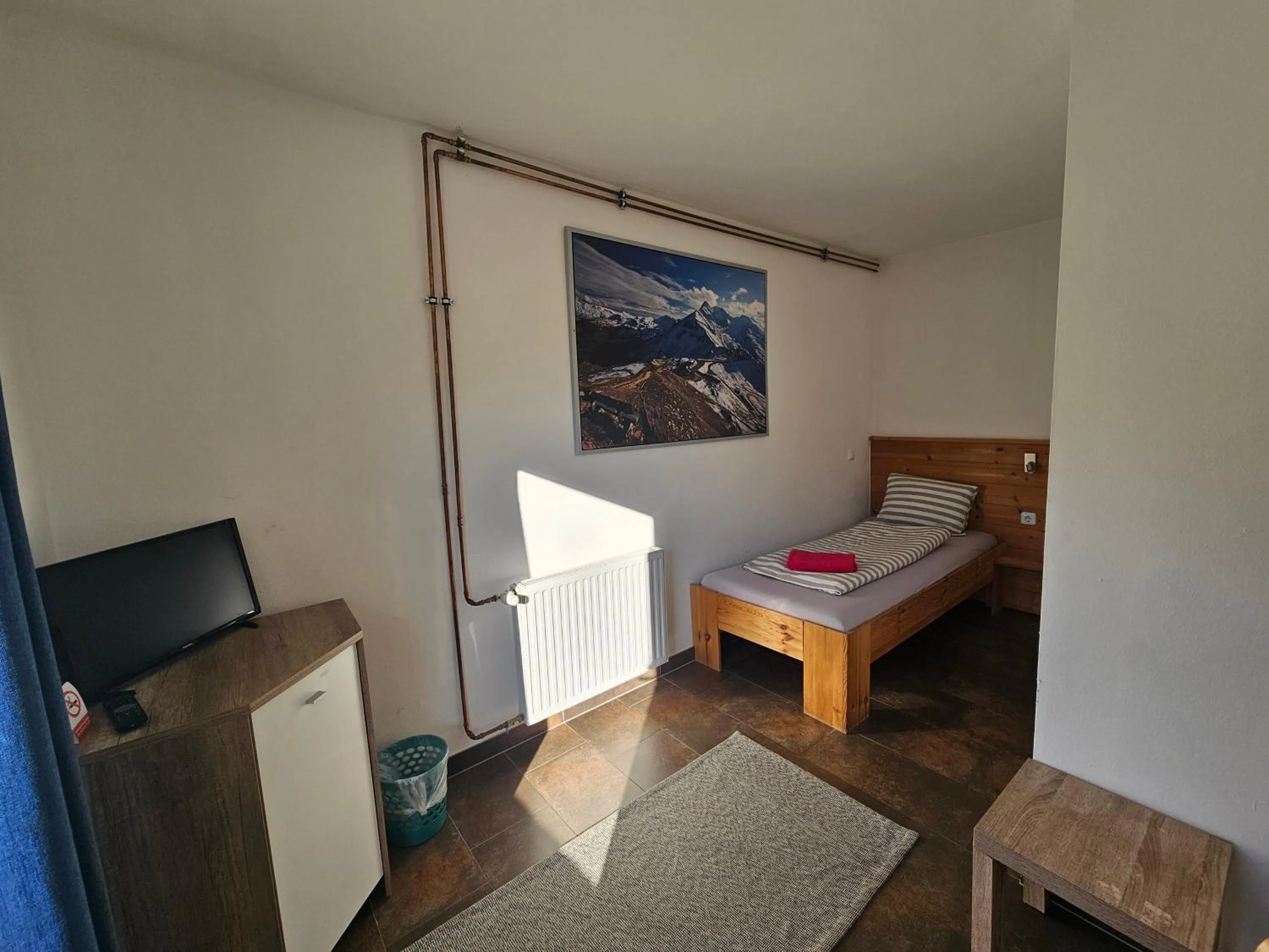 Photo of the whole room, Bed in Karawanken Lodge