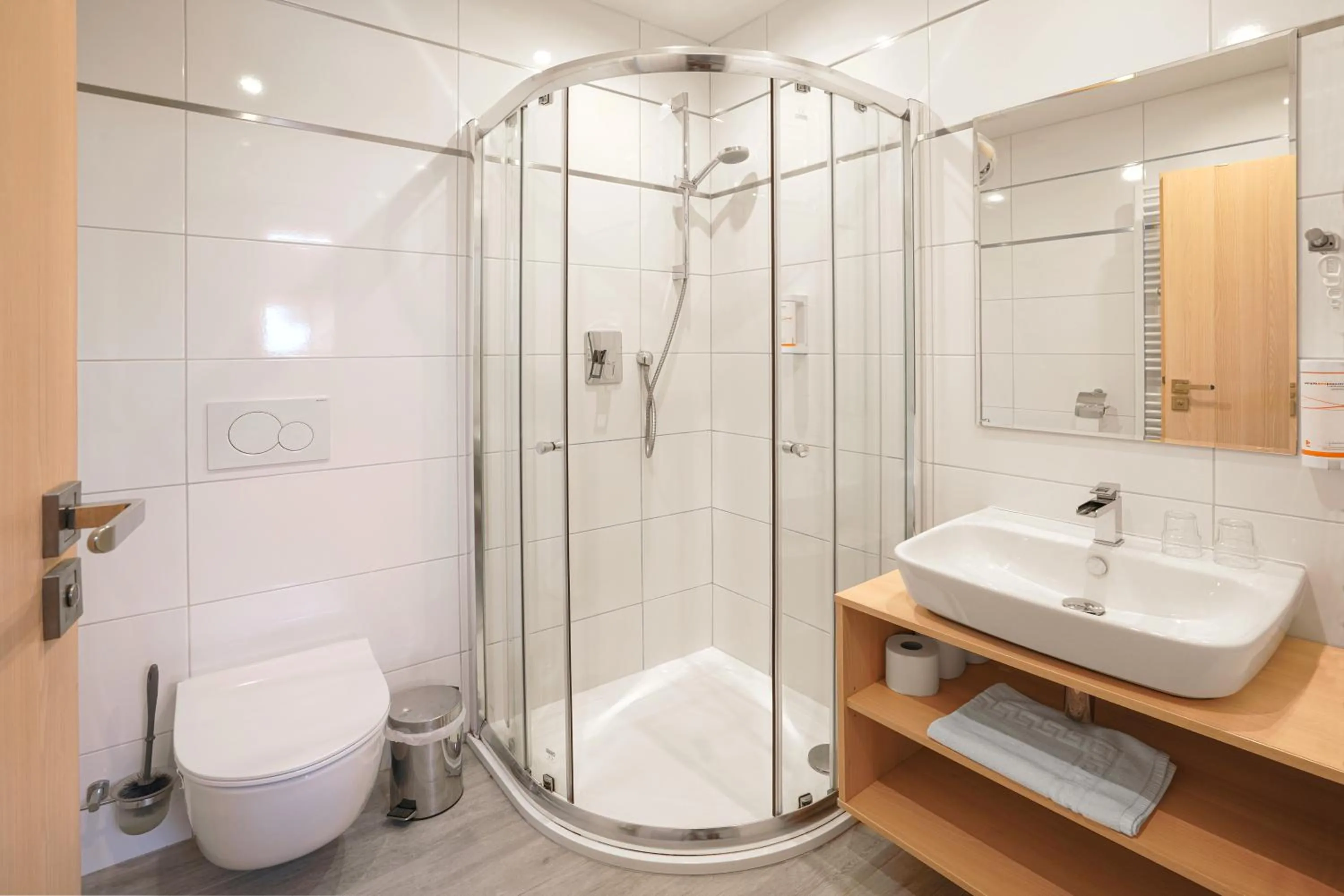 Shower in Wellness hotel Sauna