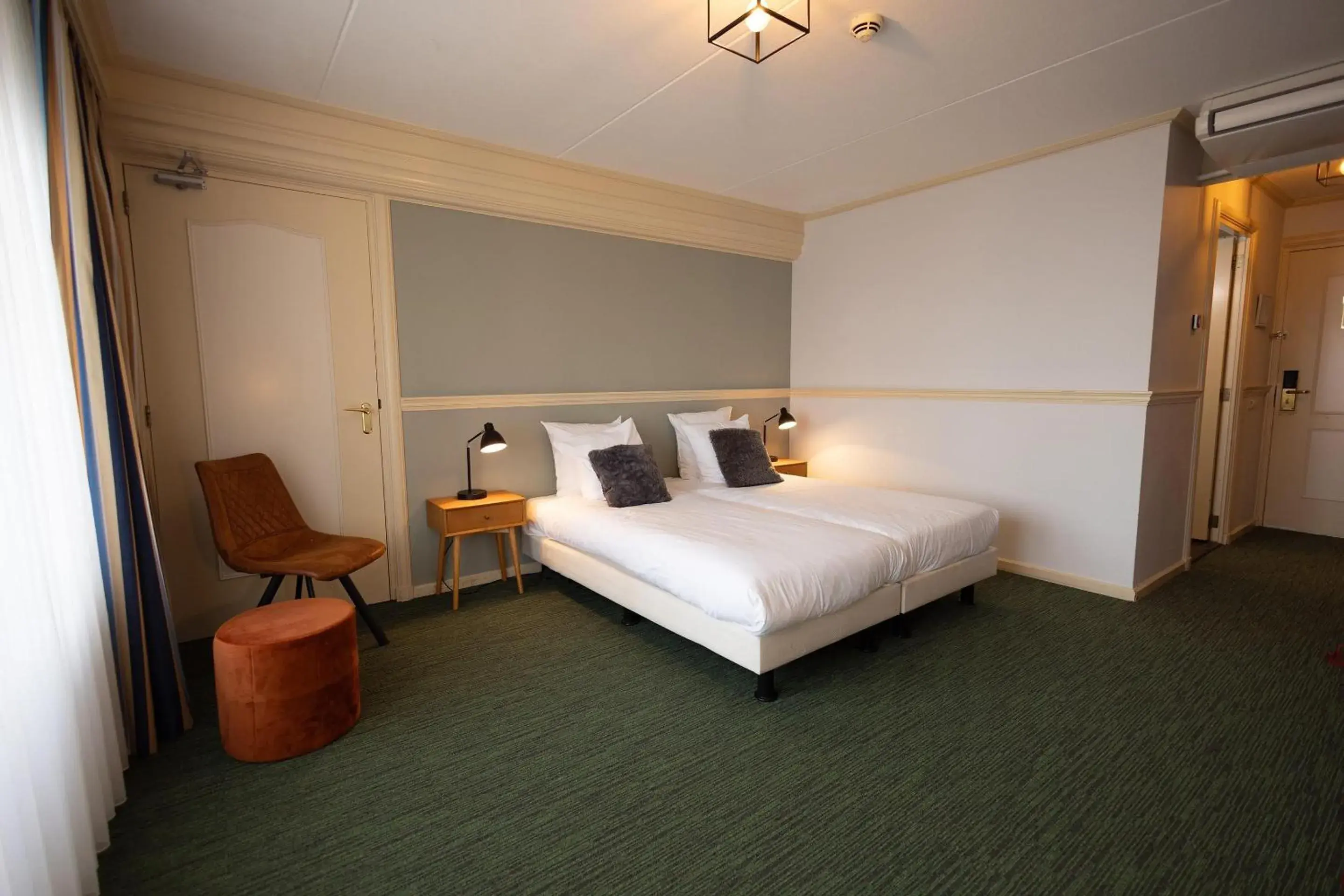 Superior Twin Room in Hotel Spaander BW Signature Collection Superior Twin Room in Hotel Spaander BW Signature Collection