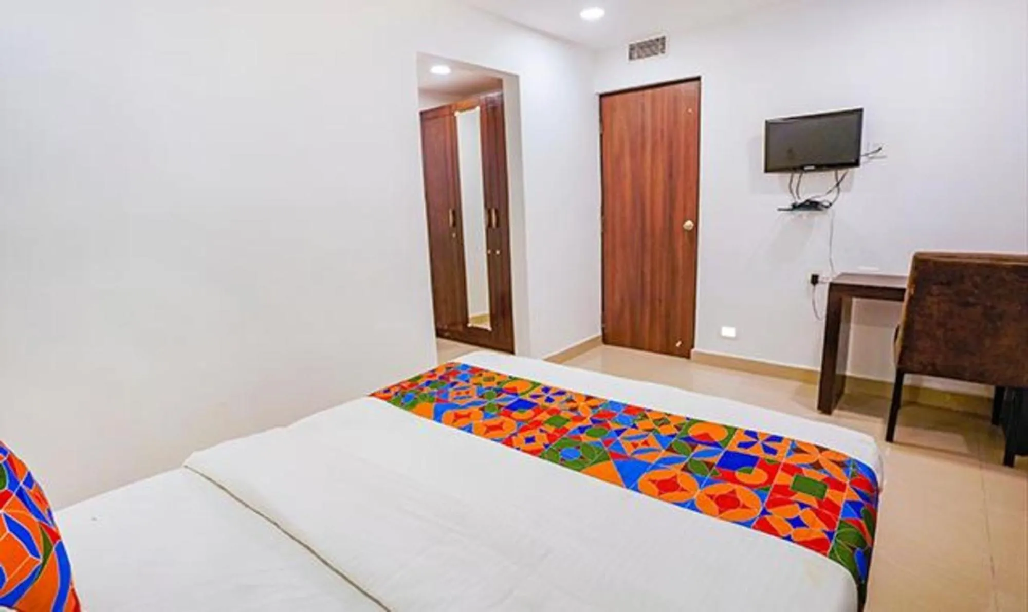 Bed in FabHotel Earth - Nr Guindy Industrial Estate