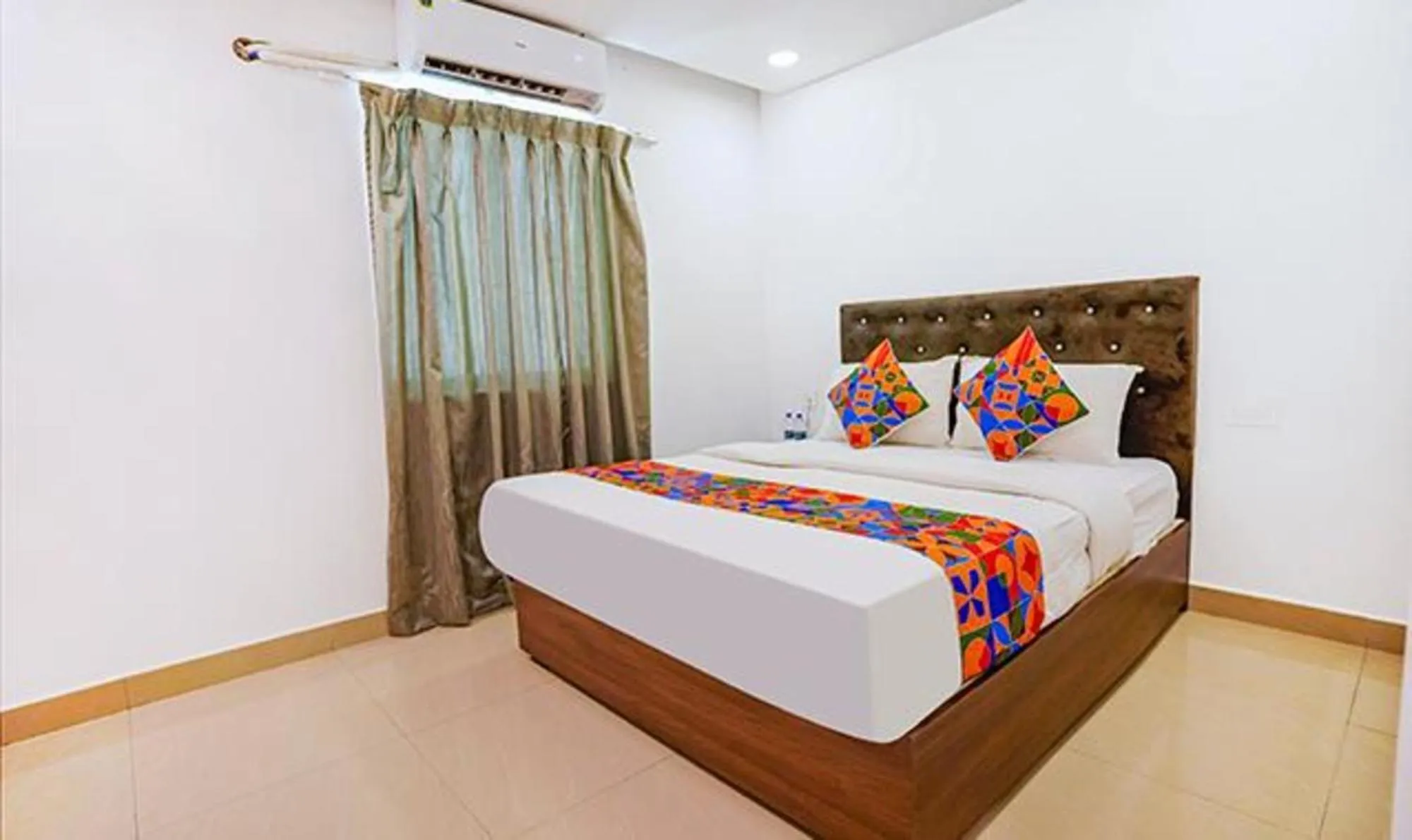 Bed in FabHotel Earth - Nr Guindy Industrial Estate
