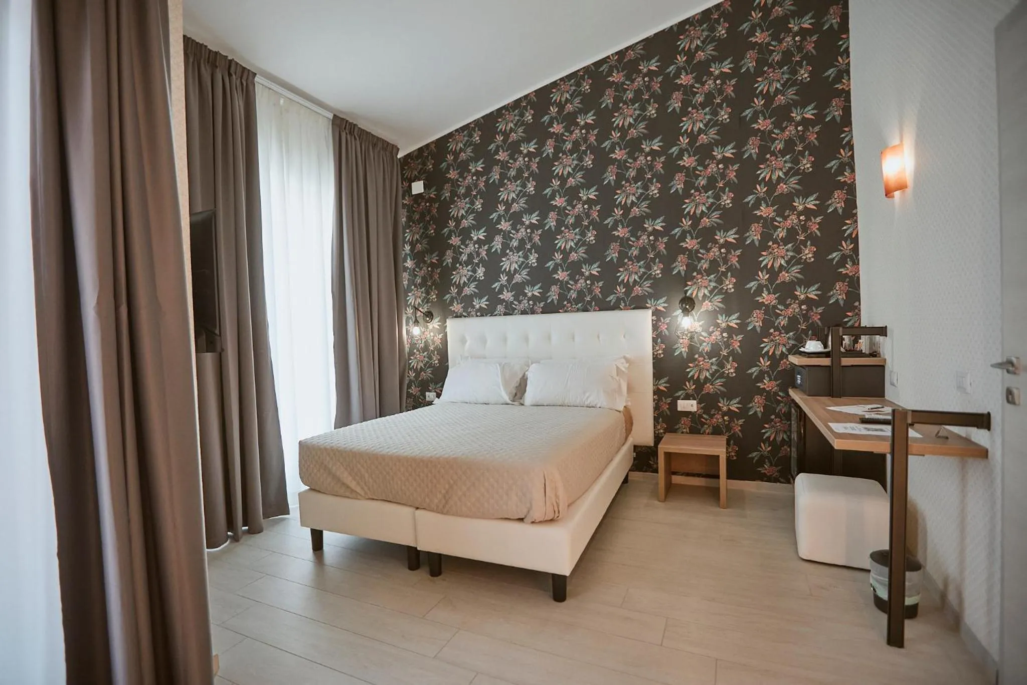 Bed in Castrichella Boutique Hotel Rome Airport