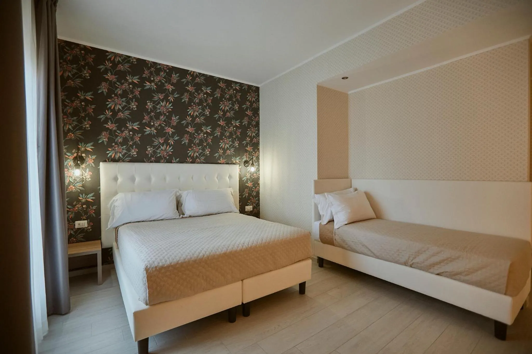 Bed in Castrichella Boutique Hotel Rome Airport